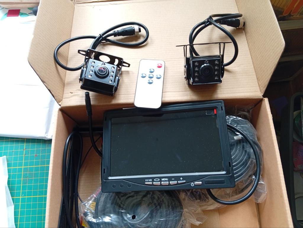 Compleet Beeldscherm met 2 Camera's en Afstandsbediening, Ophalen of Verzenden, Zo goed als nieuw