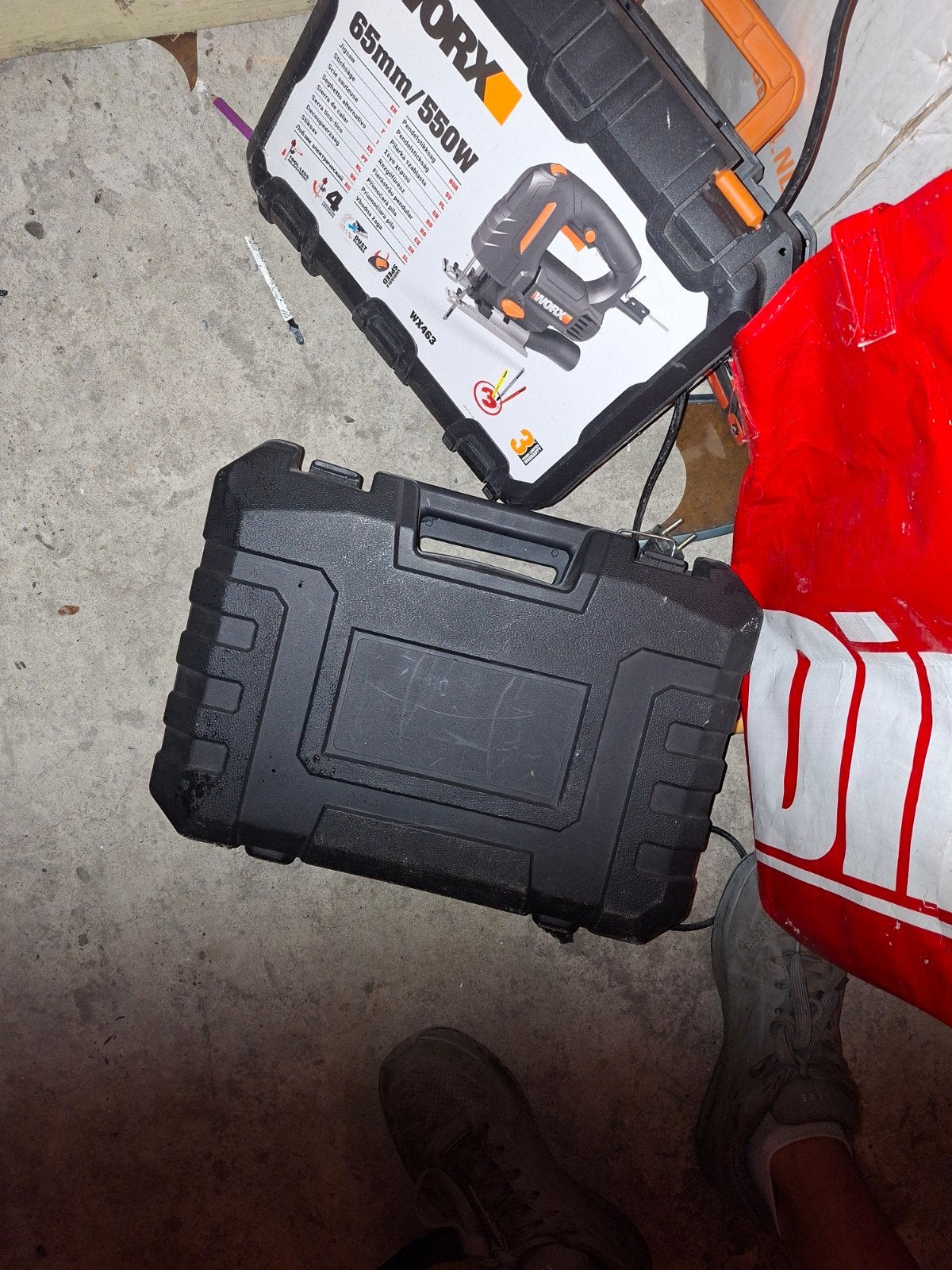 Meerdere gereedschappen in doos met accus., Ophalen of Verzenden, Zo goed als nieuw, Multitool, Makita