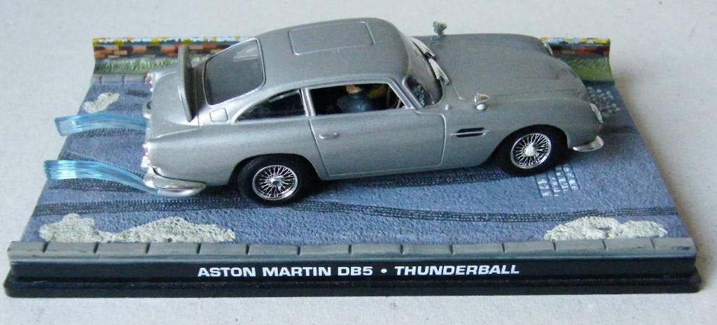 James Bond model auto Aston Martin D85 Thunderball, Verzamelen, Ophalen of Verzenden, Zo goed als nieuw, Film, Beeldje, Replica of Model