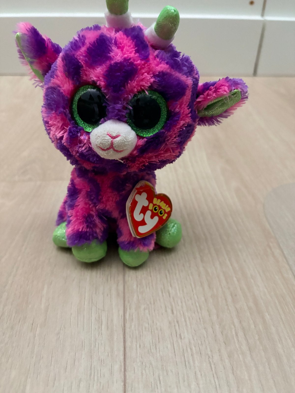 Ty Beanie Boo Gilbert de Giraf - Roze/Paars Knuffel, Kinderen en Baby's, Speelgoed | Knuffels en Pluche, Ophalen, Giraf, Middelgroot (20 tot 80 cm)