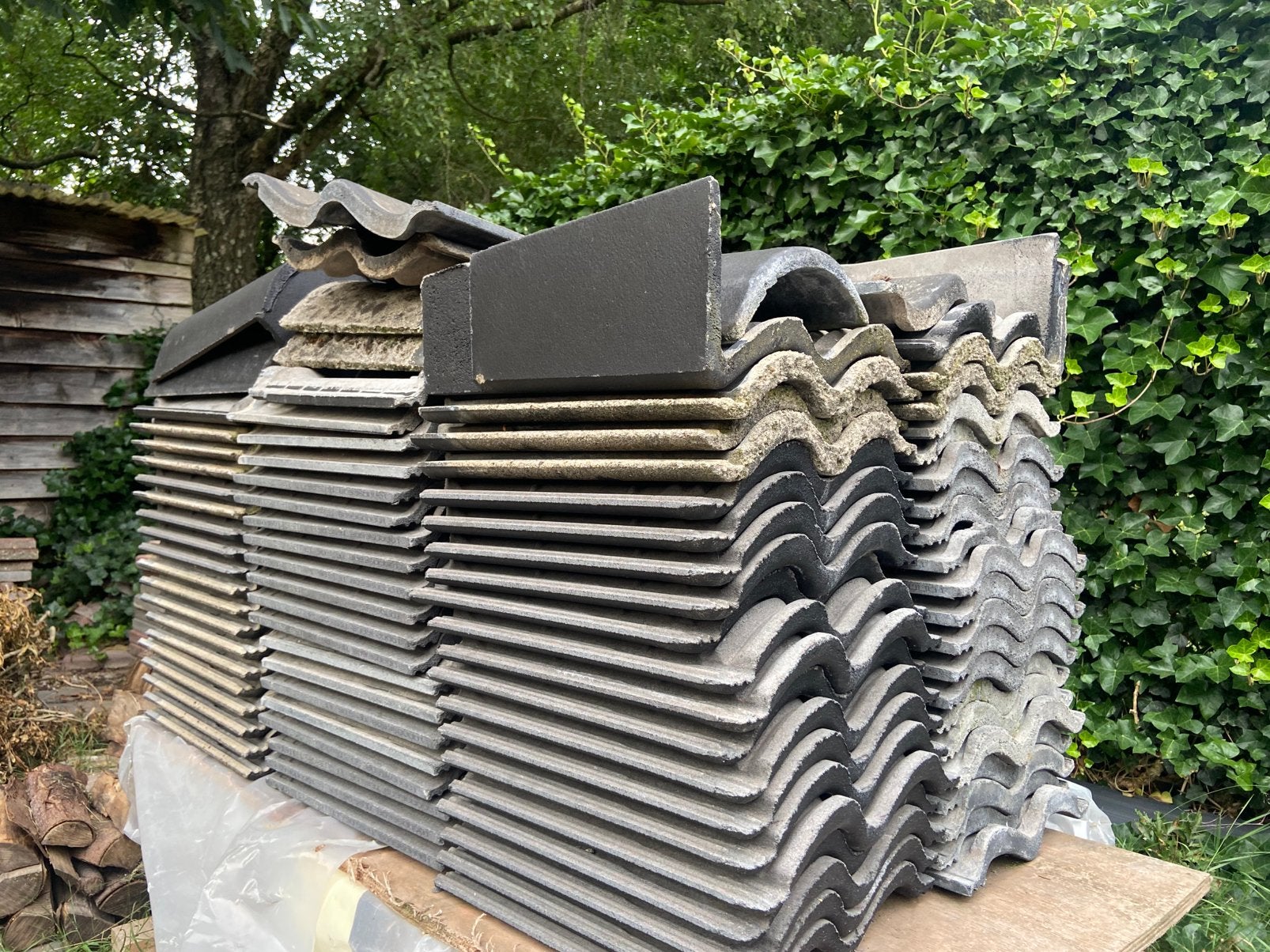 Dakpannen, Doe-het-zelf en Verbouw, Ophalen, Steen of Klei, Zo goed als nieuw, 15 m² of meer