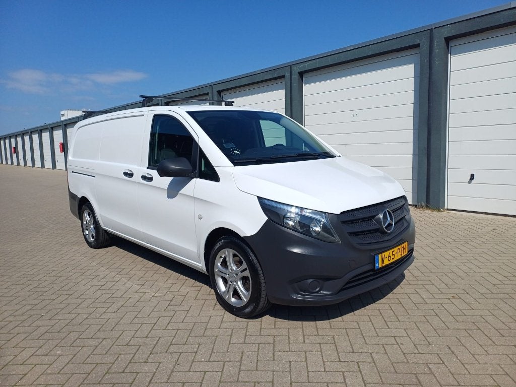 Mercedes-Benz Vito GB 114CDI LANG 136pk , Prijs EXCL. BTW, Voorwielaandrijving, Wit, Bedrijf, Multifunctioneel stuurwiel