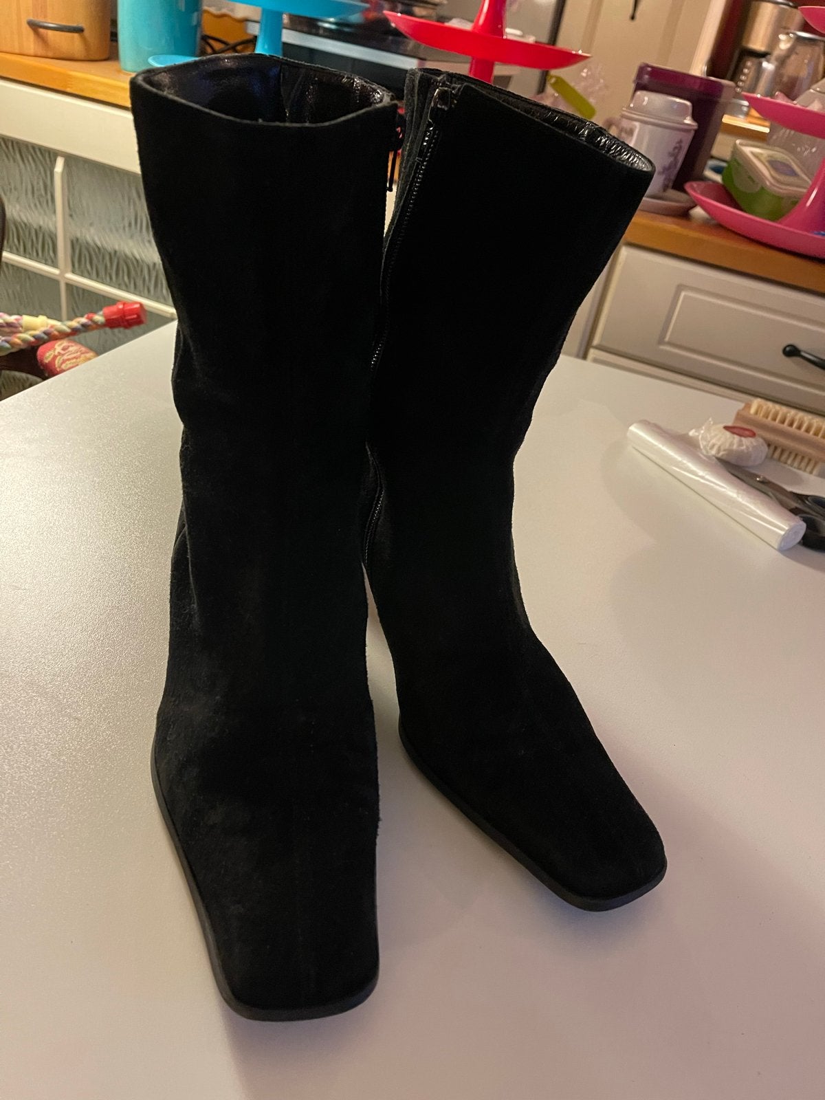 Zwarte suède halfhoge leren laarsjes met hoge hak - Maat 43, Kleding | Dames, Schoenen, Zwart, Lage of Enkellaarzen, Ophalen of Verzenden