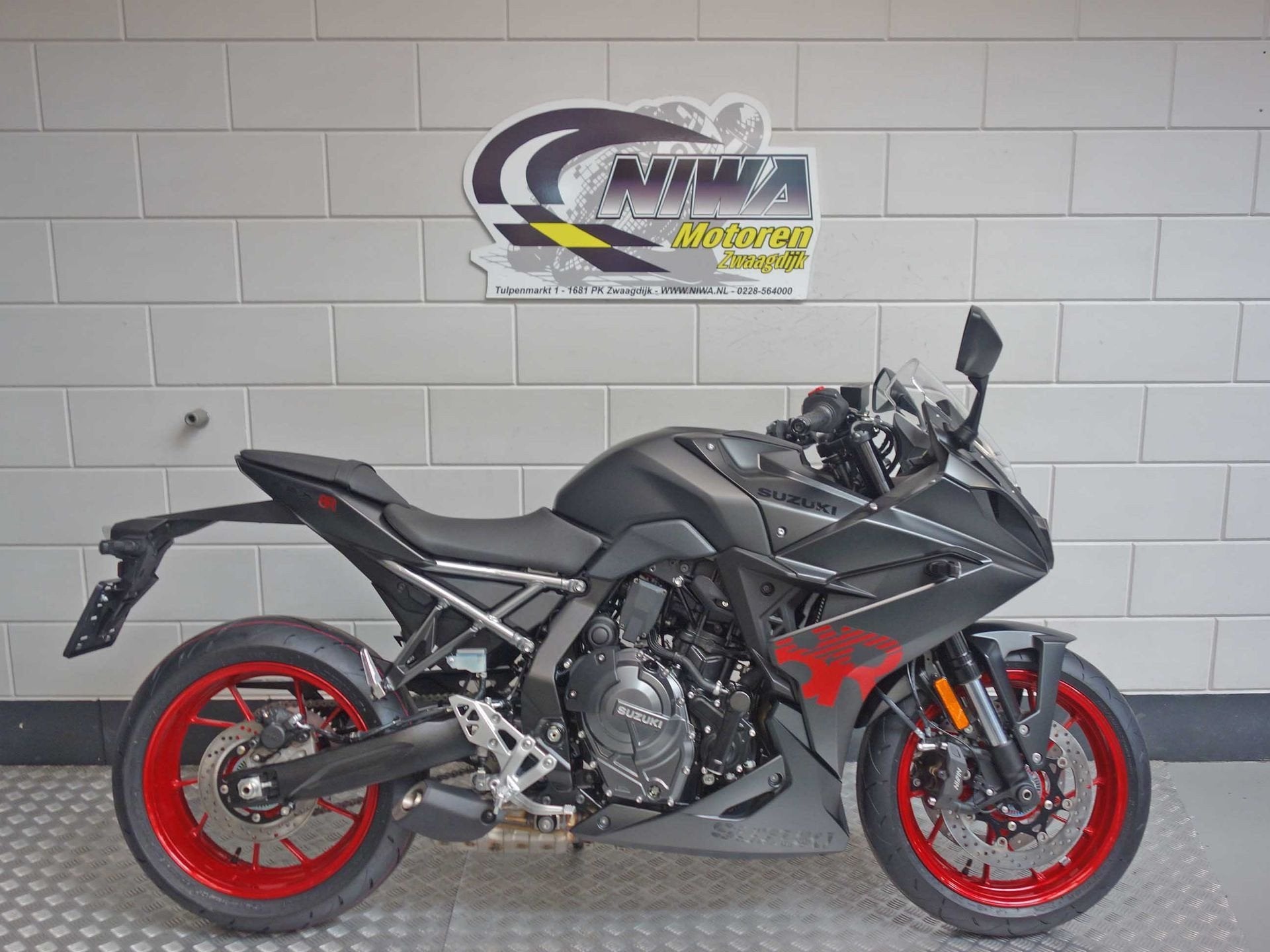 Suzuki GSX-8R, Super Sport, Meer dan 35 kW, 776 cc, Gebruikt