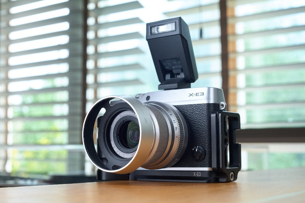 Fujifilm X-E3 zilver + XF 23mm f/2 R WR — complete set, Gebruikt, Ophalen of Verzenden, Fujifilm, 24 megapixels