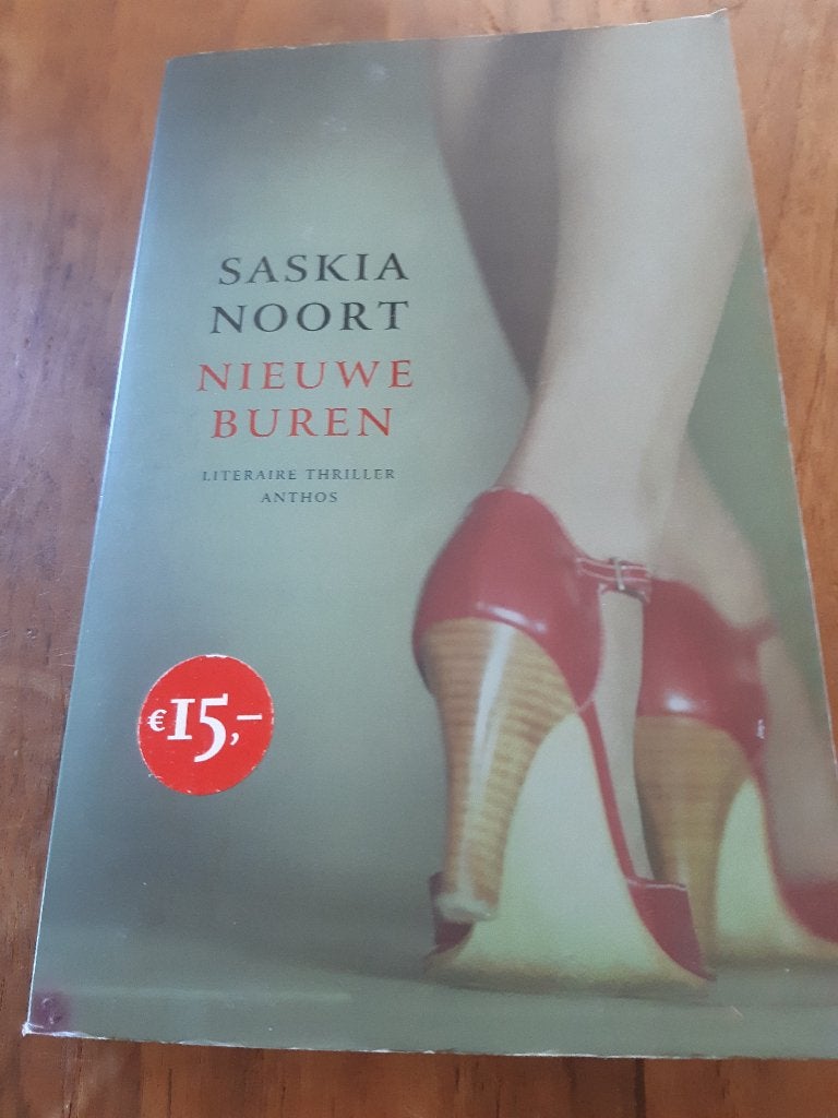Saskia Noort - Nieuwe buren, Ophalen of Verzenden, Zo goed als nieuw