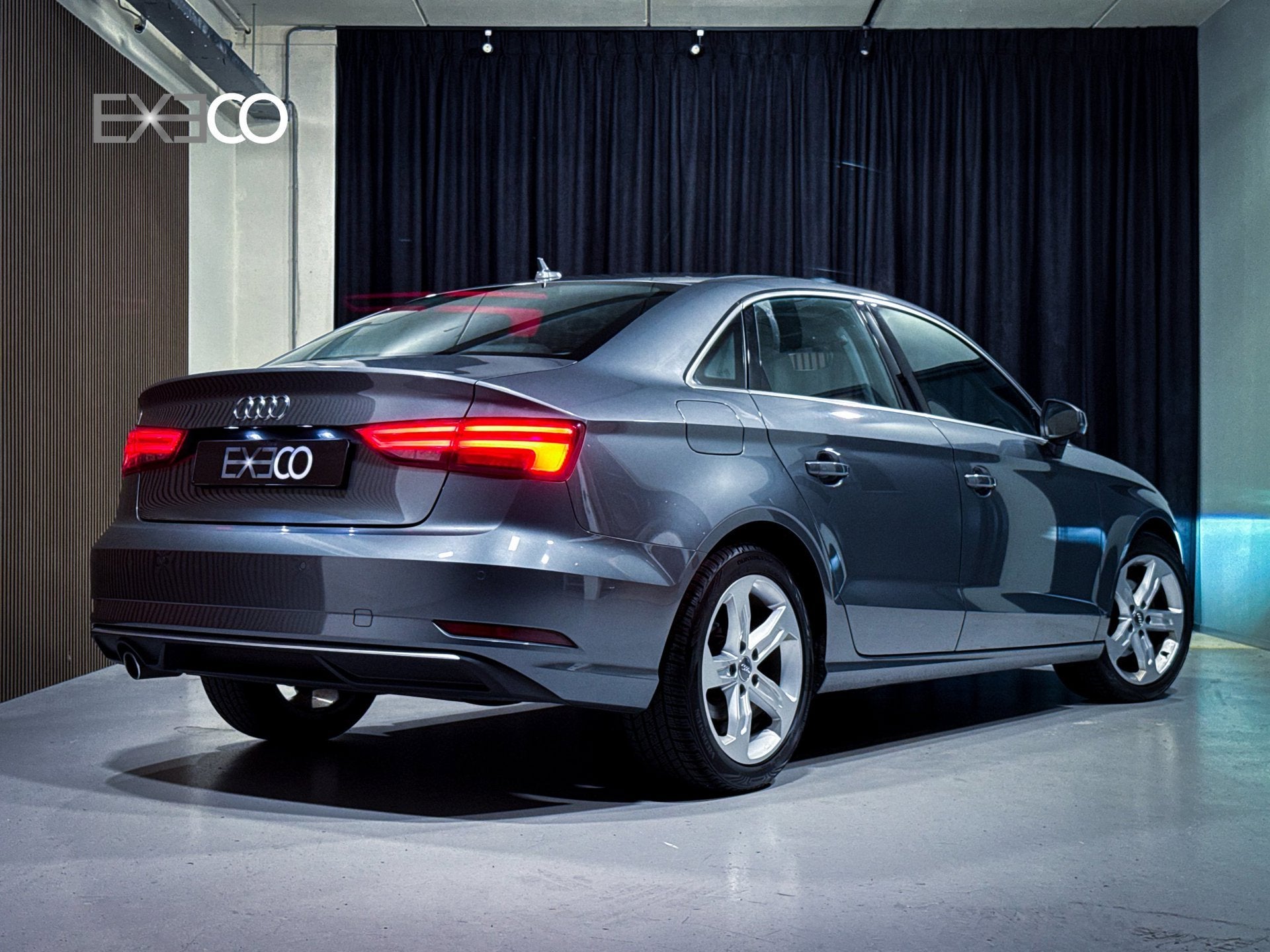 Audi A3 Limousine 1.6 TDI Sport Lease Edition S-Tronic |NAP|, Auto's, Dealer onderhouden, Stof, Gebruikt, 4 cilinders