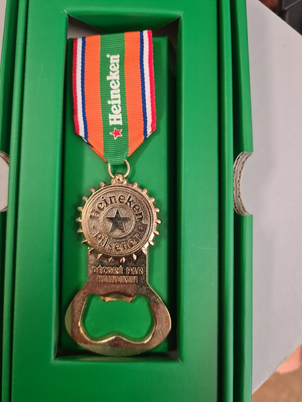 Heineken Medaille met Opener - Limited Edition, Info@heineken.com, Gebruiksvoorwerp, Nieuw, Ophalen of Verzenden
