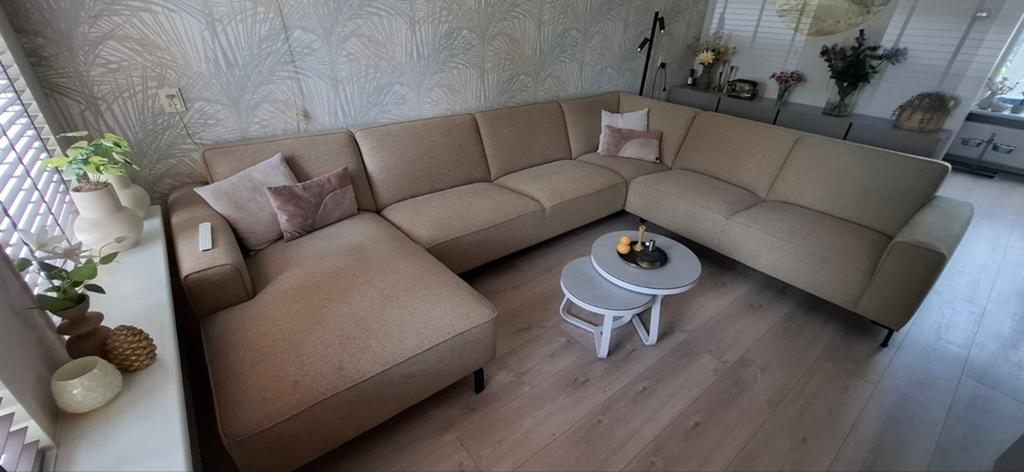 Ruime beige hoekbank met pocketvering, vlekbestendig, Huis en Inrichting, Banken | Bankstellen, Ophalen, Hoekbank, 300 cm of meer
