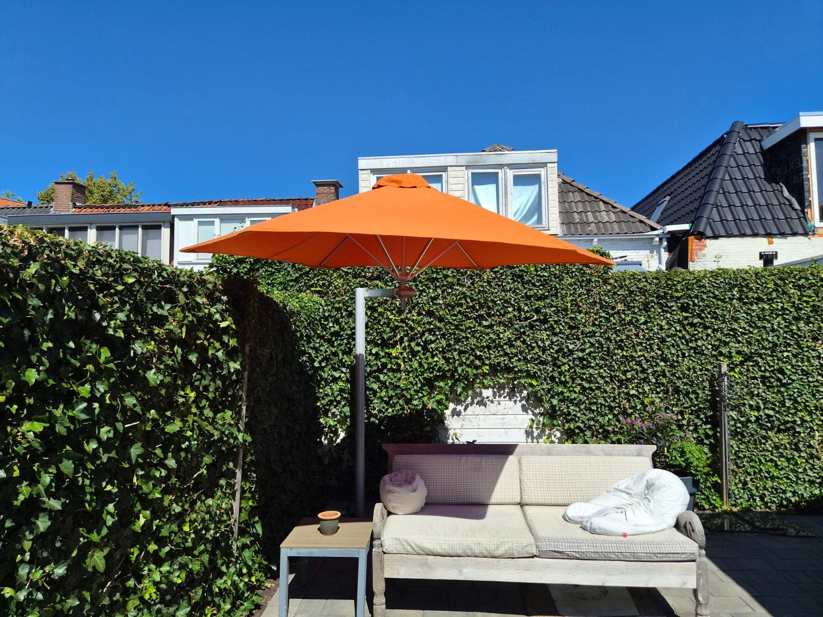 Paraflex parasol oranje 2.70m met arm, muurplaat en hoes, Tuin en Terras, Parasols, Verstelbaar, Gebruikt, Parasolhoes, 2 tot 3 meter