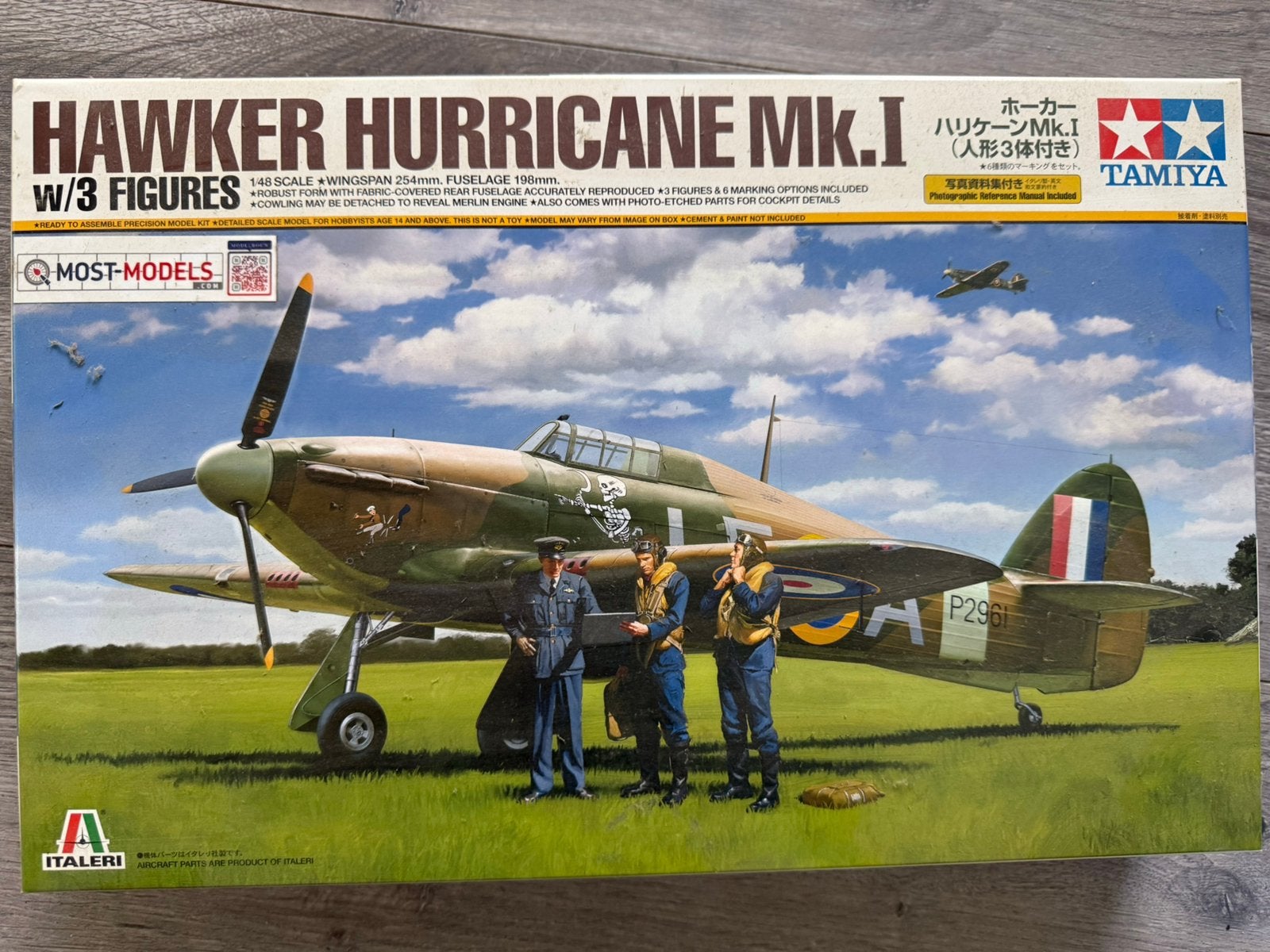 Tamiya 1/48 Hawker Hurricane w/3 figures (37011), Ophalen of Verzenden, Zo goed als nieuw, Groter dan 1:72, Overige merken