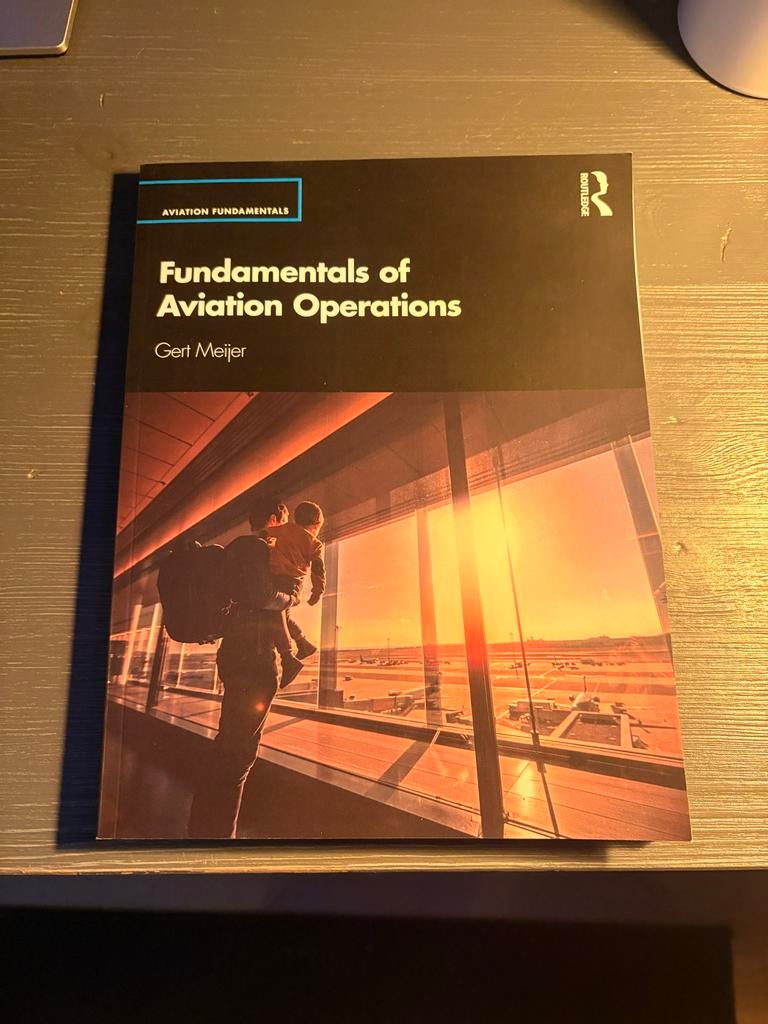 Fundamentals of Aviation Operations - Aviation jaar 1, Ophalen of Verzenden, Beta, Zo goed als nieuw, HBO