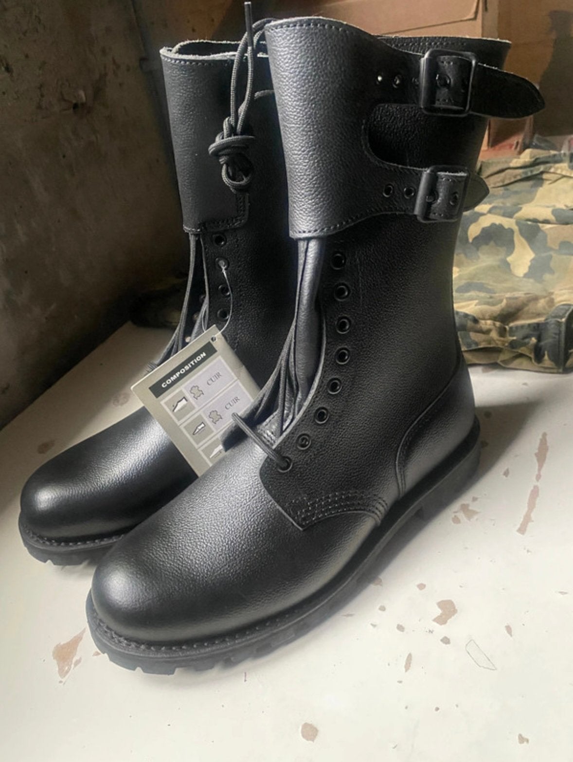 Gloednieuwe leger boots - Iturri, maat 44, Ophalen, Nieuw, Heren, Schoenen