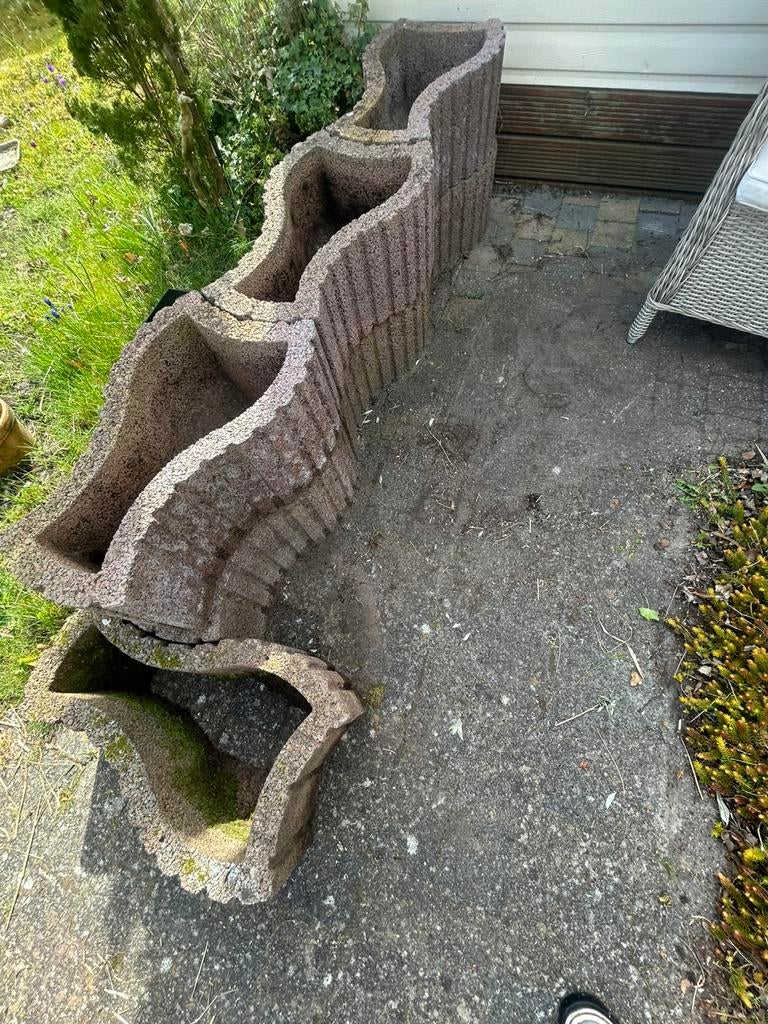 Stapelbare bloembakken cq afscheidingsbloklen, Tuin en Terras, Bielzen en Borders, Ophalen, Zo goed als nieuw, Minder dan 100 cm