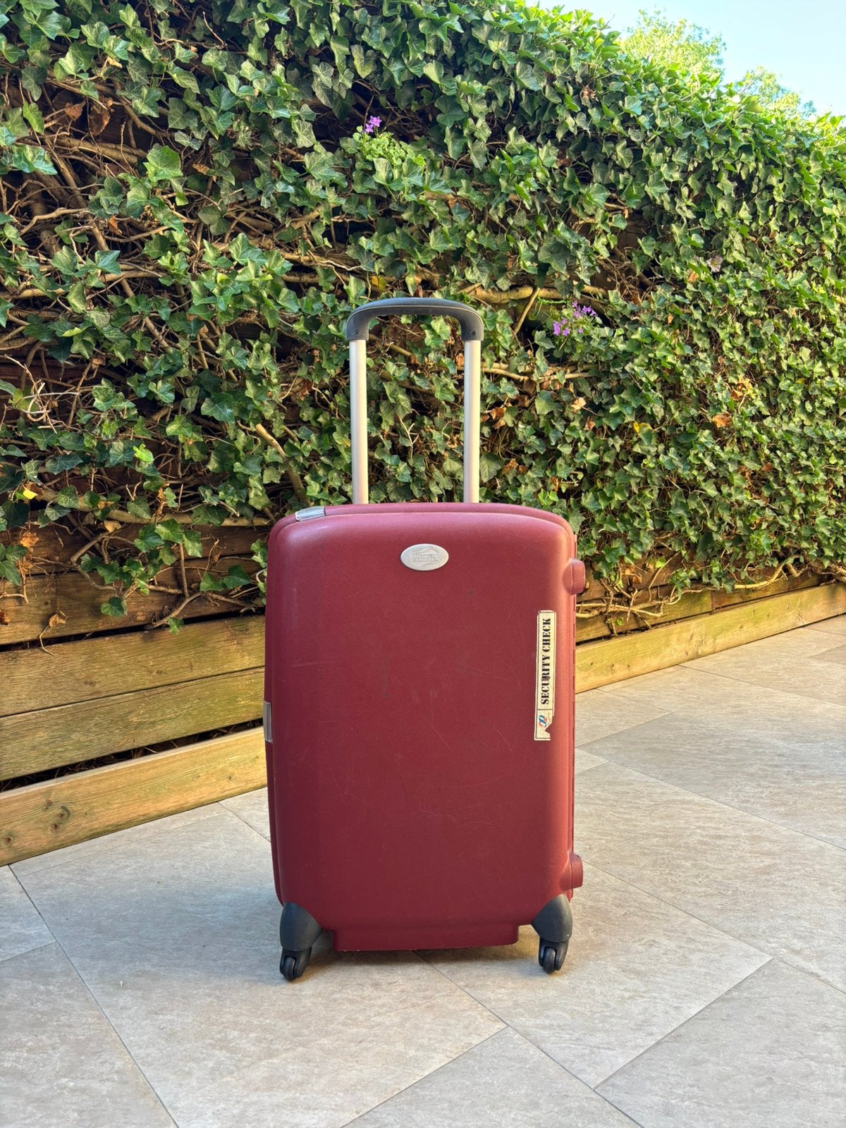 American Tourister hardcase koffer groot, Hard kunststof, 45 tot 55 cm, Zo goed als nieuw, 70 cm of meer
