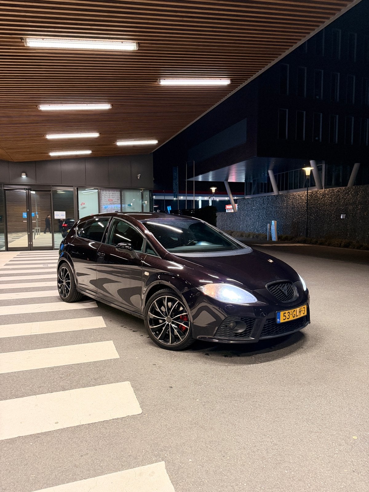 Seat Leon Cupra 2.0 TFSI - NIEUWE MOTOR - 320PK - APK, Auto's, Seat, Voorwielaandrijving, Leon, Zwart, Bedrijf