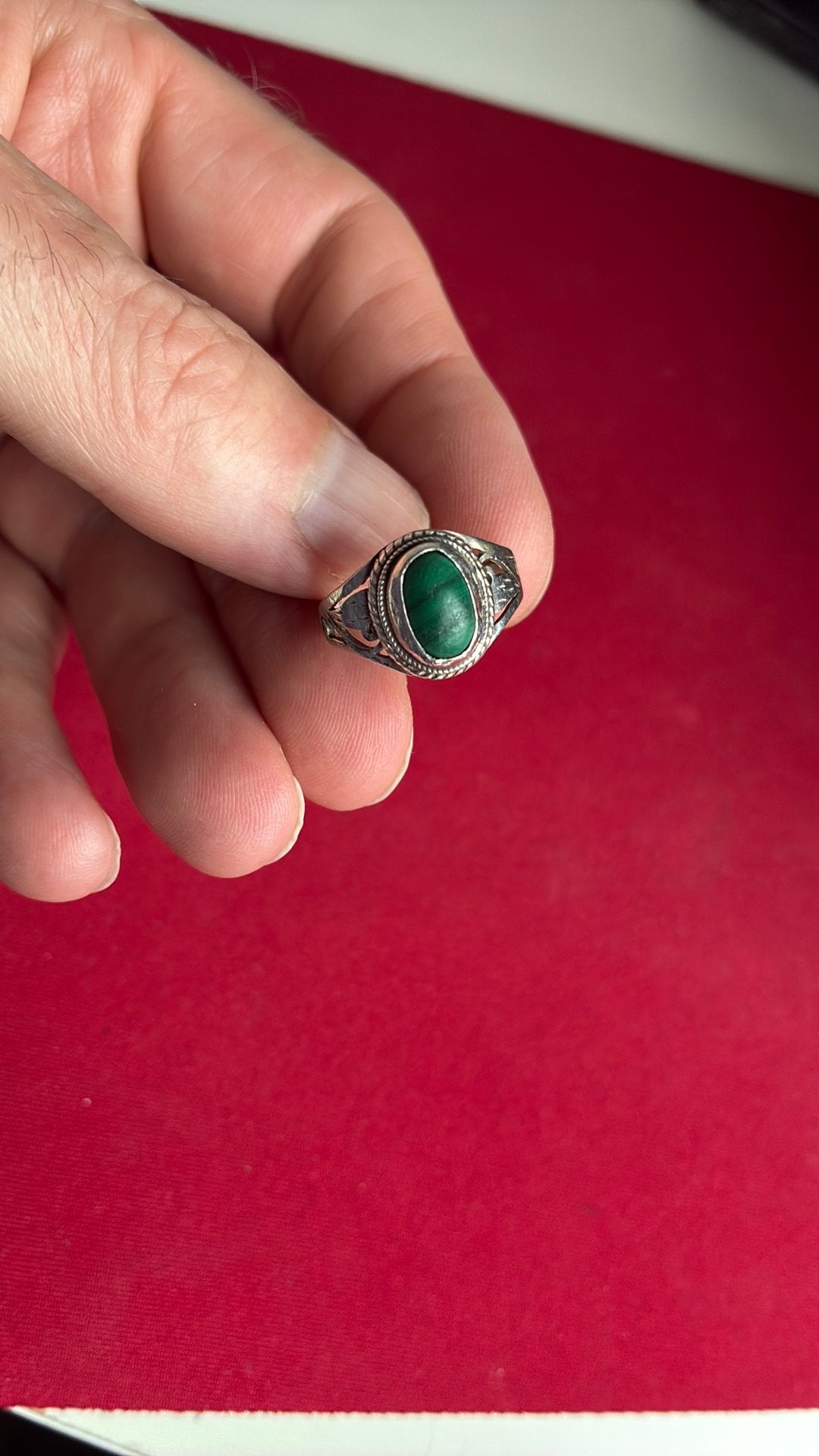 Zilver ring 18 mm groene malachiet, 18 tot 19, Gebruikt, Ophalen of Verzenden, Dame