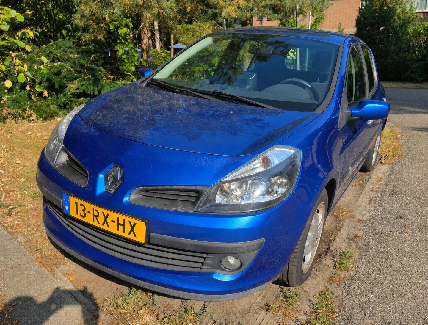 Renault Clio 1.2 16V / APK tot Juli 2027 / AIRCO / 132d km /, Voorwielaandrijving, 535 kg, 74 pk, 4 cilinders