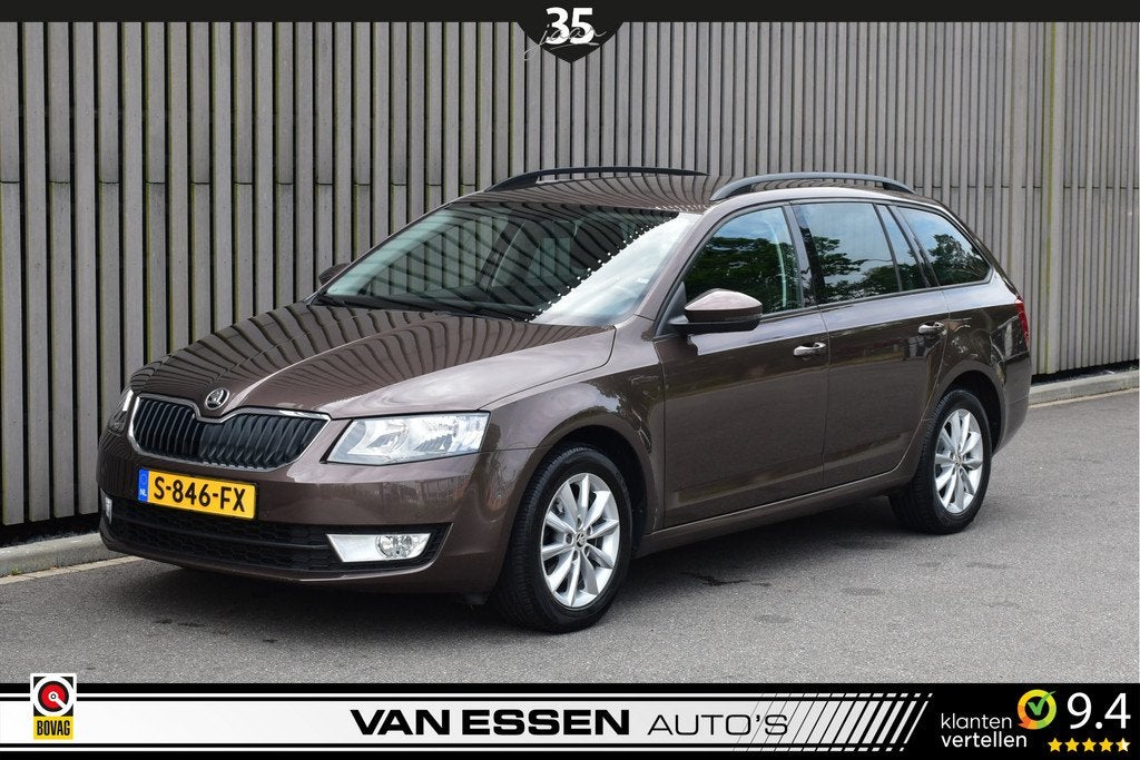 Skoda Octavia Combi 1.0 TSI Greentech Style Business Navigat, Auto's, Voorwielaandrijving, Gebruikt, Bruin, 49 €/maand