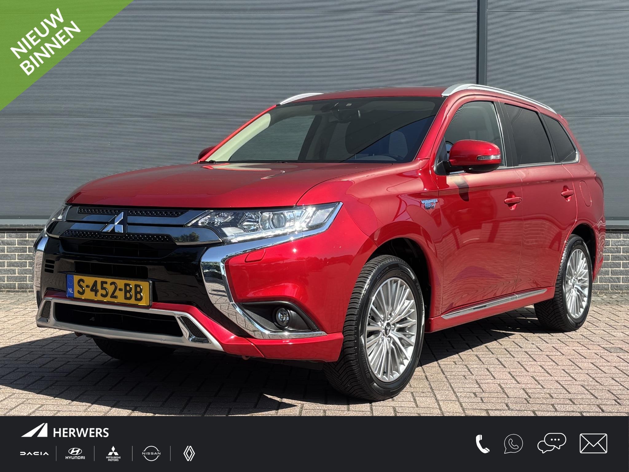 Mitsubishi Outlander 2.4 PHEV Intense+ / 1500 kg Trekgewicht