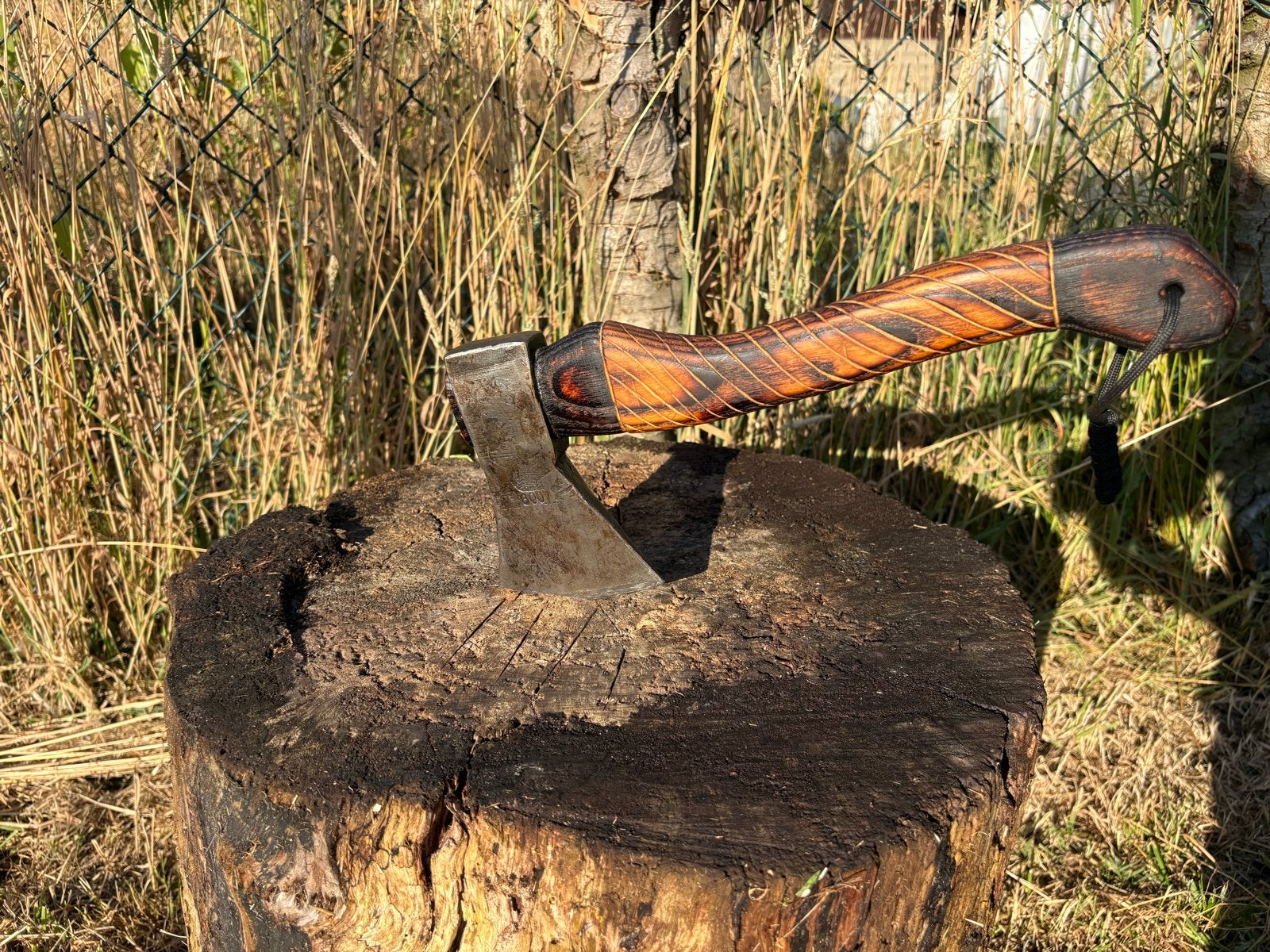 Bijl met zelfgemaakte Hickory steel, 600G, opgeknapt, Ophalen of Verzenden, Zo goed als nieuw, Overige typen, Overige merken