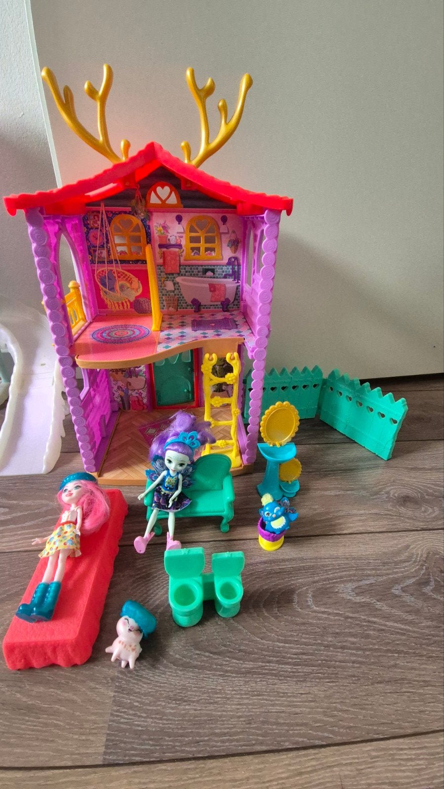 enchantimal herten poppenhuis incl poppen en meubels, Kinderen en Baby's, Ophalen, Gebruikt, Poppenhuis