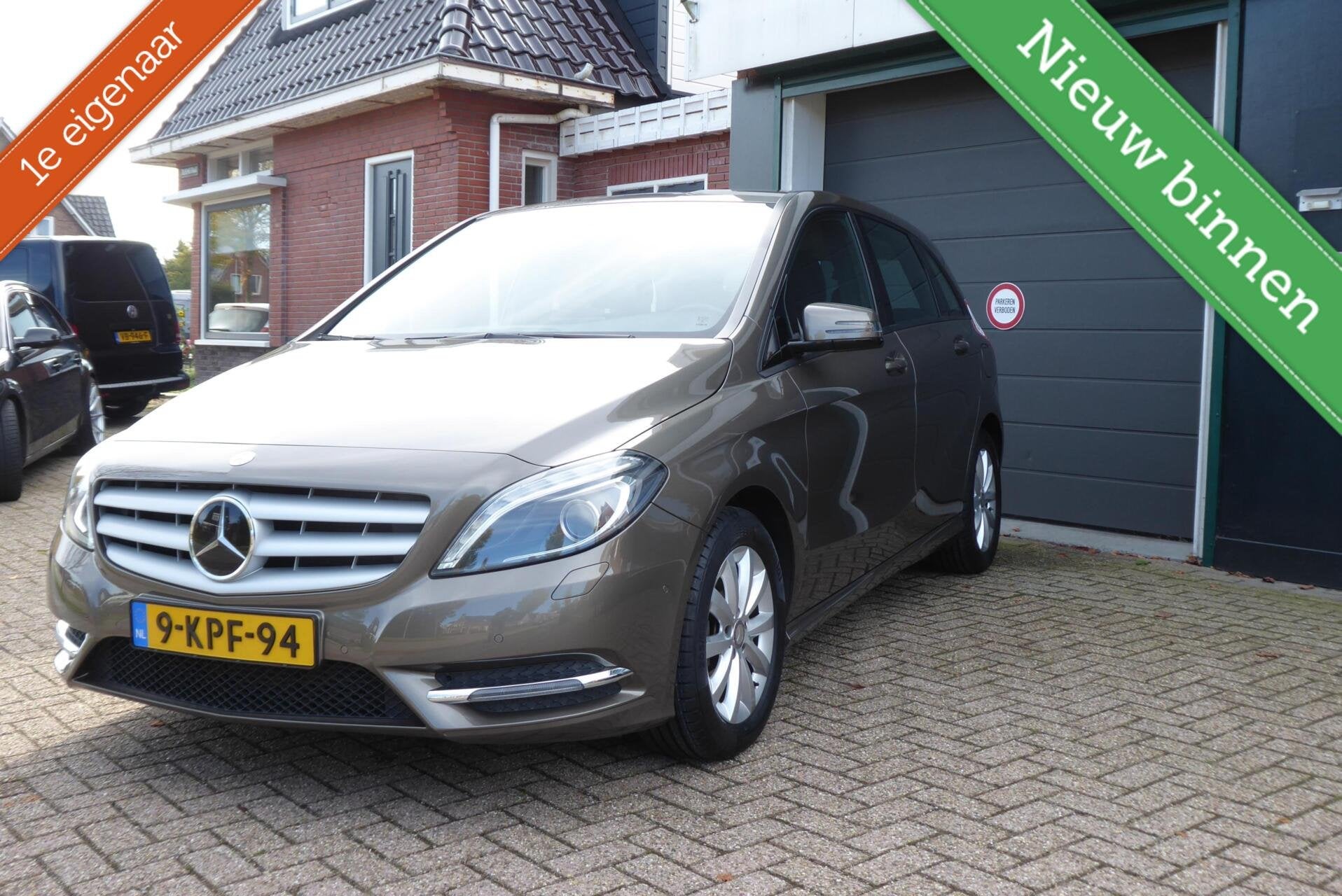 Mercedes B-klasse 180 Ambition, 2013, 1e Eigenaar, 125.117km, Auto's, Voorwielaandrijving, Dealer onderhouden, Stof, Gebruikt