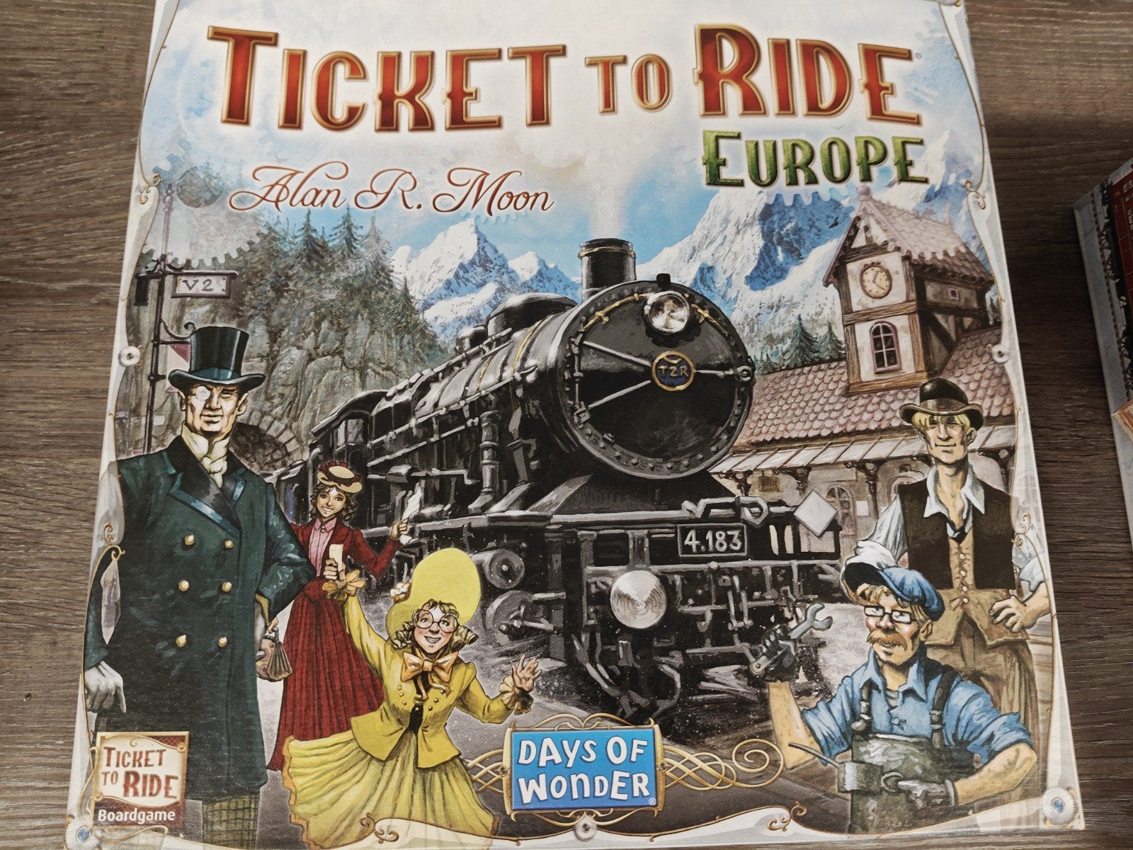 Ticket to Ride Europe - Zeer goede staat, Drie of vier spelers, Ophalen of Verzenden, Zo goed als nieuw, Days of Wonder