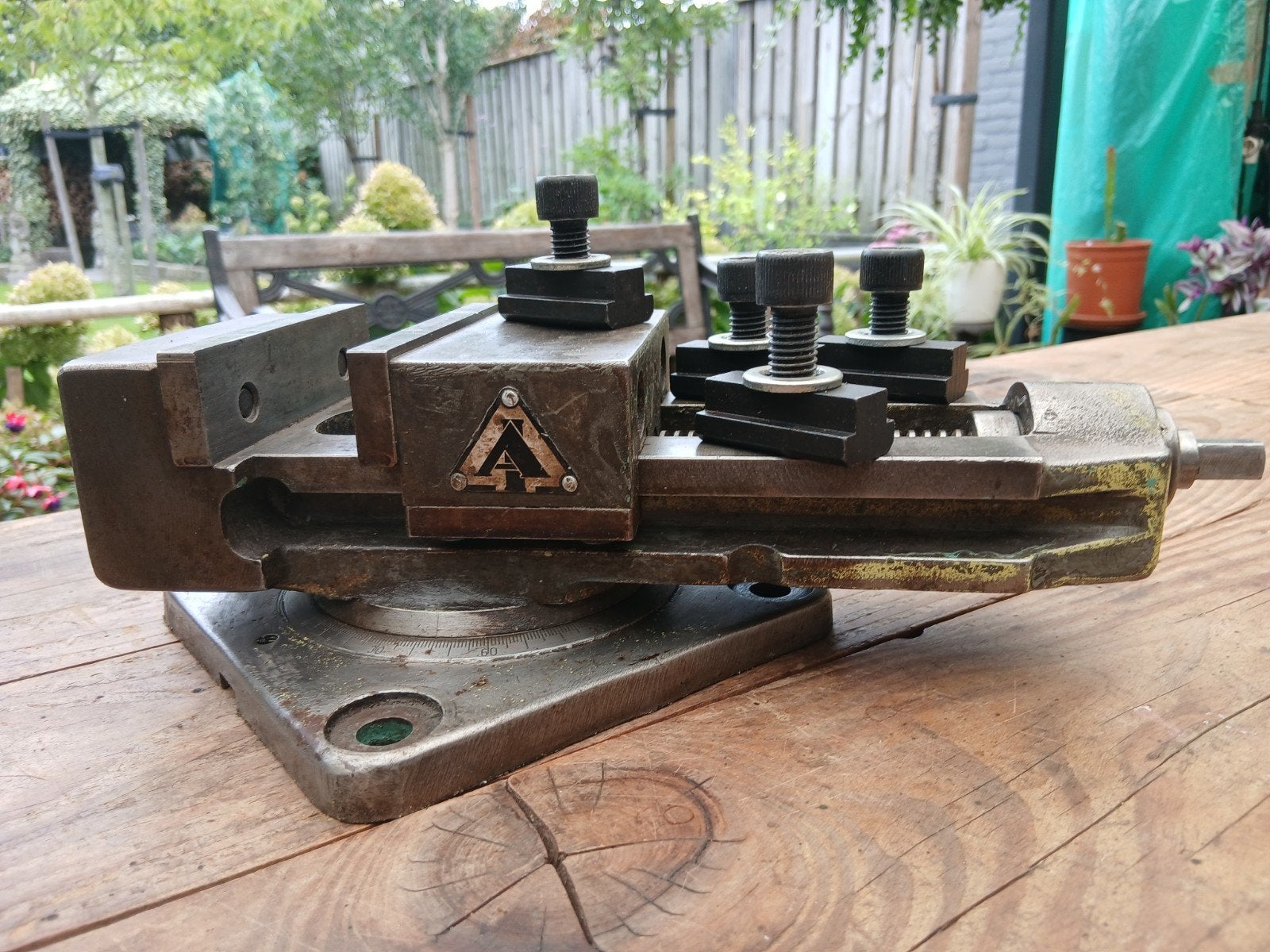 ai hembrug machineklem sterke arm bank schaafbank steekbank, Ophalen of Verzenden