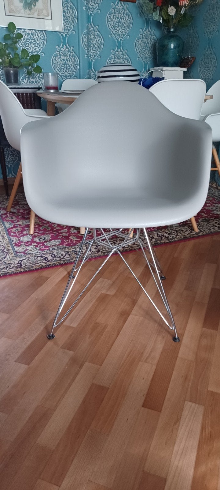 VITRA  EAMES, Huis en Inrichting, Ophalen, Grijs, Eén