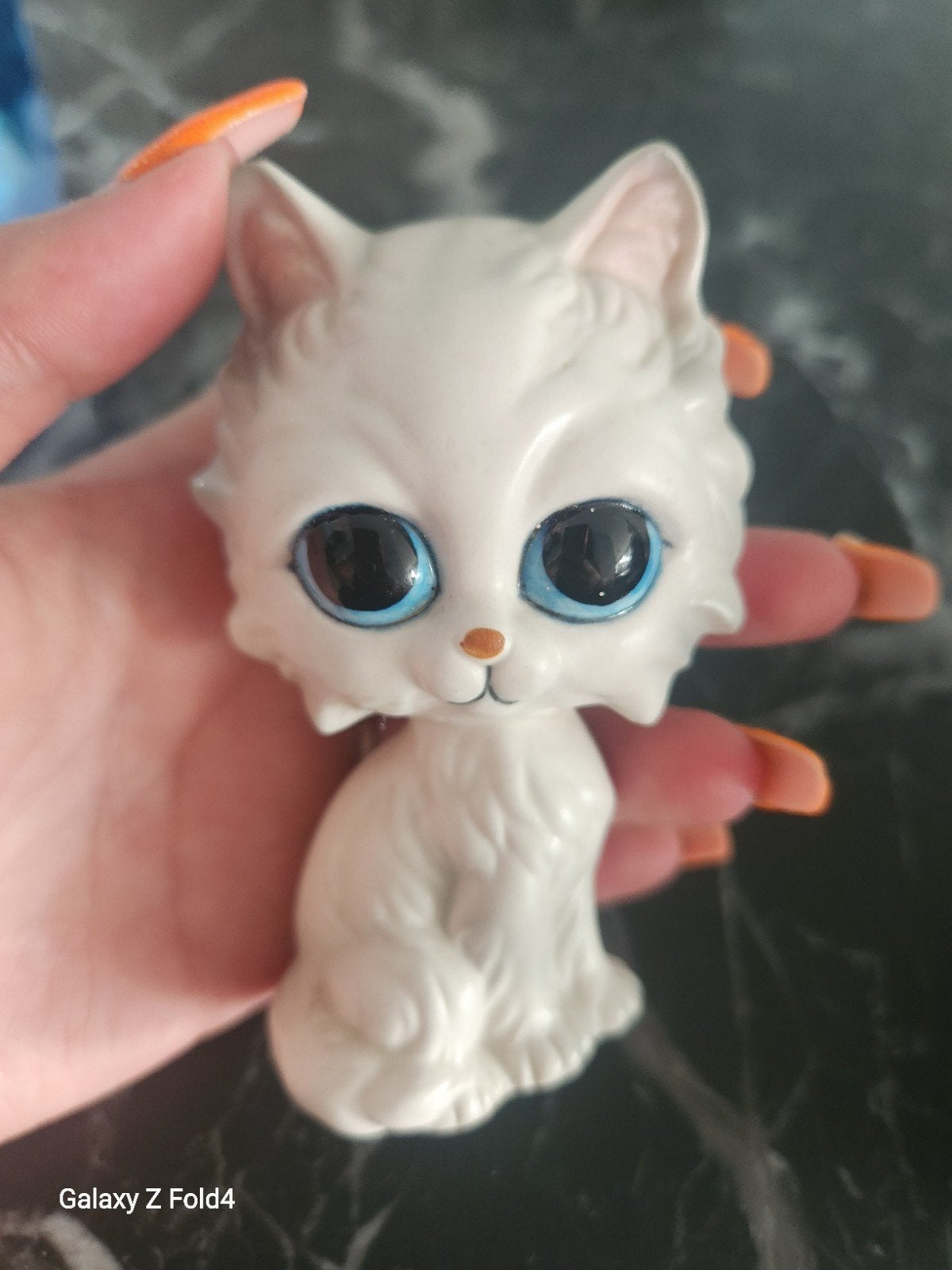 Vintage kat beeldje met  blauwe ogen, Verzamelen, Dierenverzamelingen, Ophalen, Gebruikt, Hond of Kat, Beeldje of Figuurtje