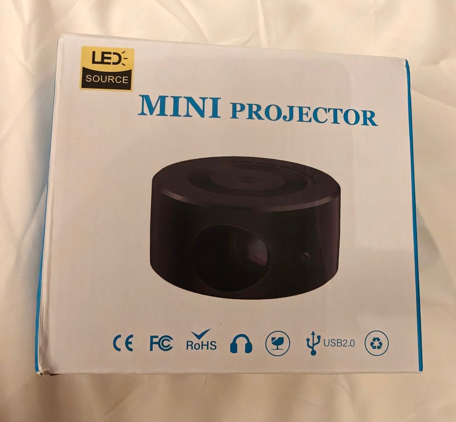 Nieuwe Mini LED Projector - Compact & Draagbaar, Ophalen of Verzenden, Nieuw, LED, Overige resoluties