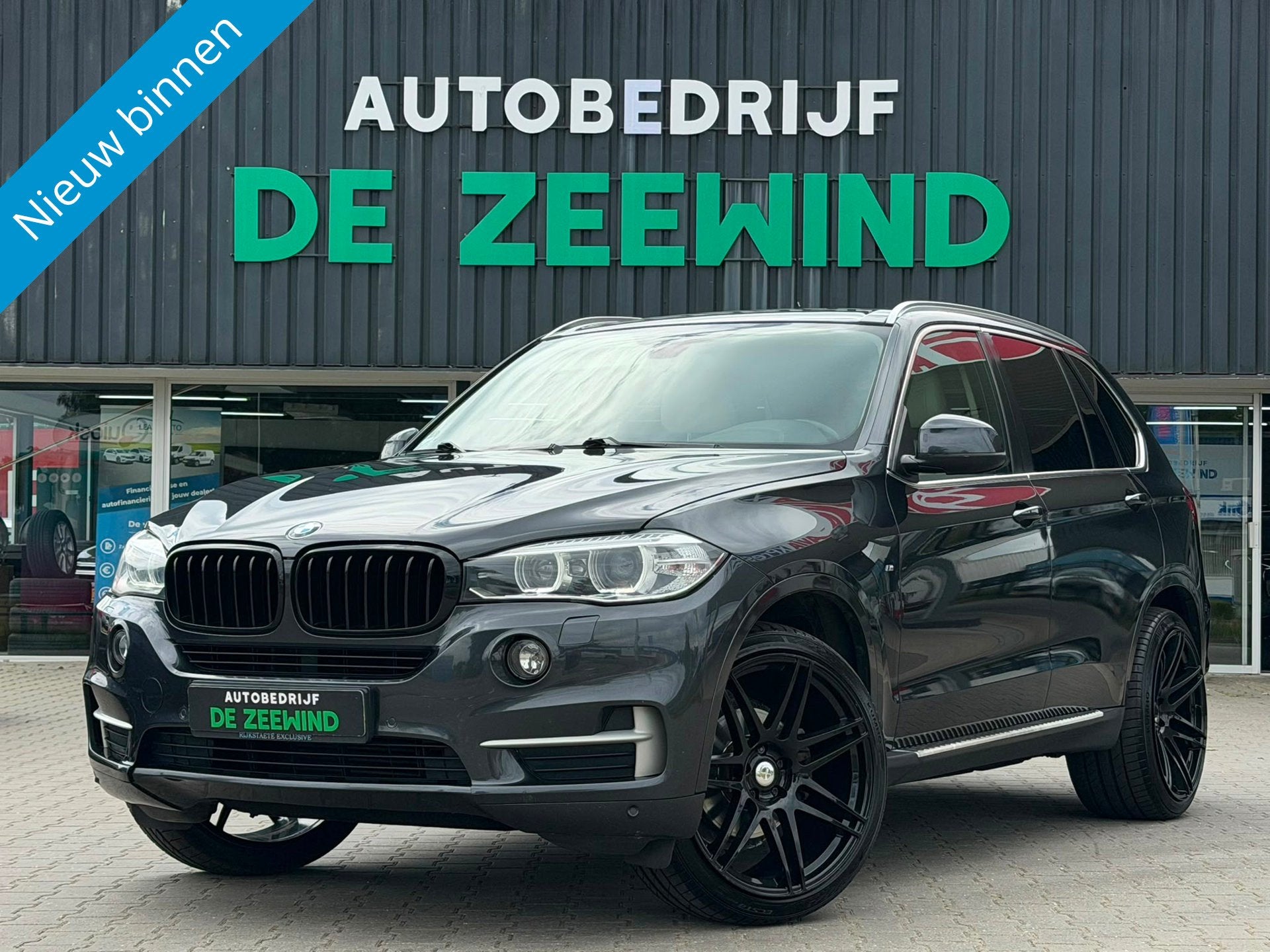 BMW X5 XDrive30d Corporate Lease High Executive, 4 cilinders, 241 €/maand, Leder, Bedrijf