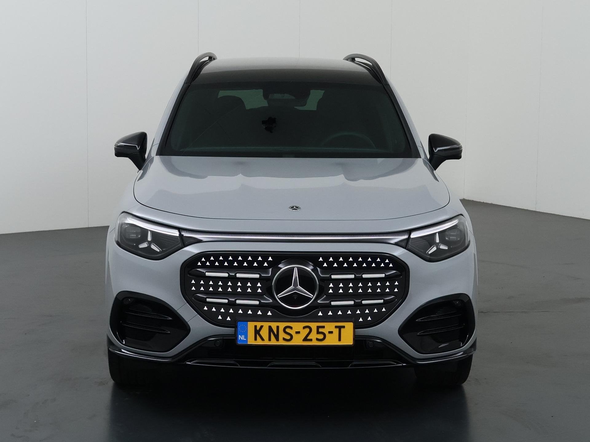 Mercedes-Benz GLB 250+ Business Solution AMG 85.5 kWh | Nigh, Auto's, Mercedes-Benz, 2095 kg, Achterwielaandrijving, Zwart, 607 km