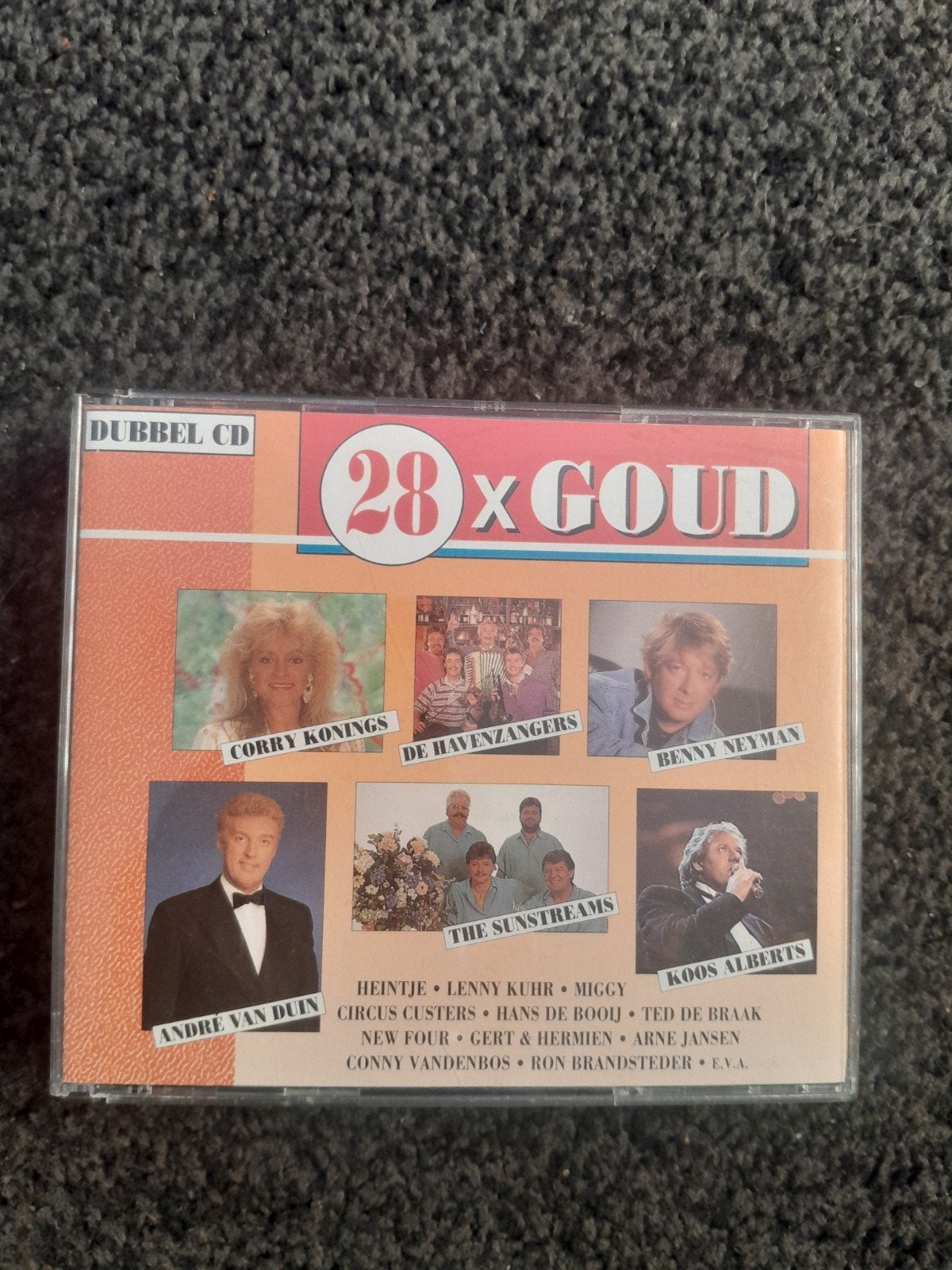 28x Goud 2 cd, Cd's en Dvd's, Ophalen of Verzenden, Zo goed als nieuw, Nederlandstalig