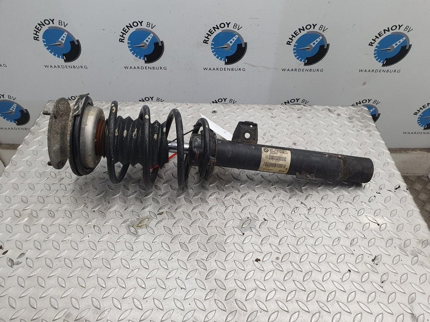 BMW 1 SERIES 120i  VEERPOOT / SCHOKBREKER RV 2004, Ophalen of Verzenden, Gebruikt, Stiba lid