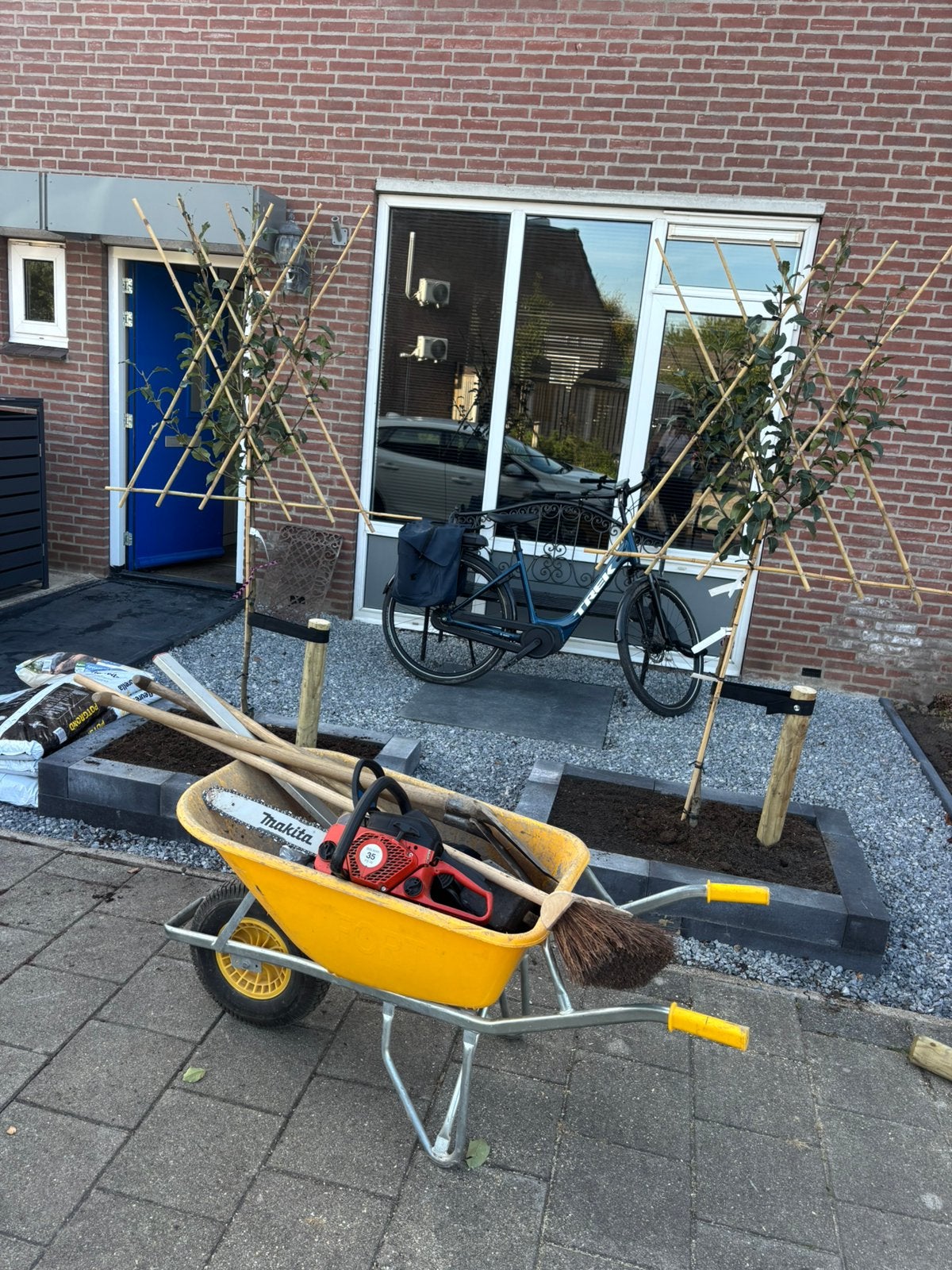 Tuinaanleg/onderhoud bestrating gezocht, Tuin en Terras, Ophalen of Verzenden