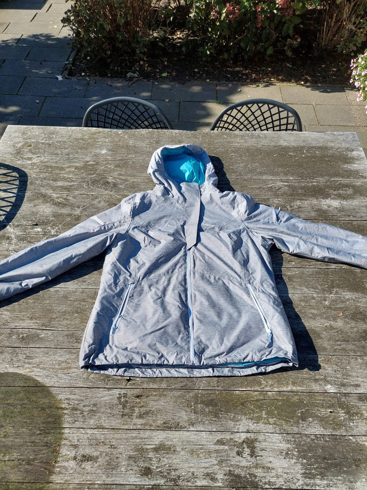 Lichtgrijze jas met turquoise voering - Maat M, Ophalen of Verzenden, Zo goed als nieuw, Maat 38/40 (M), Jack