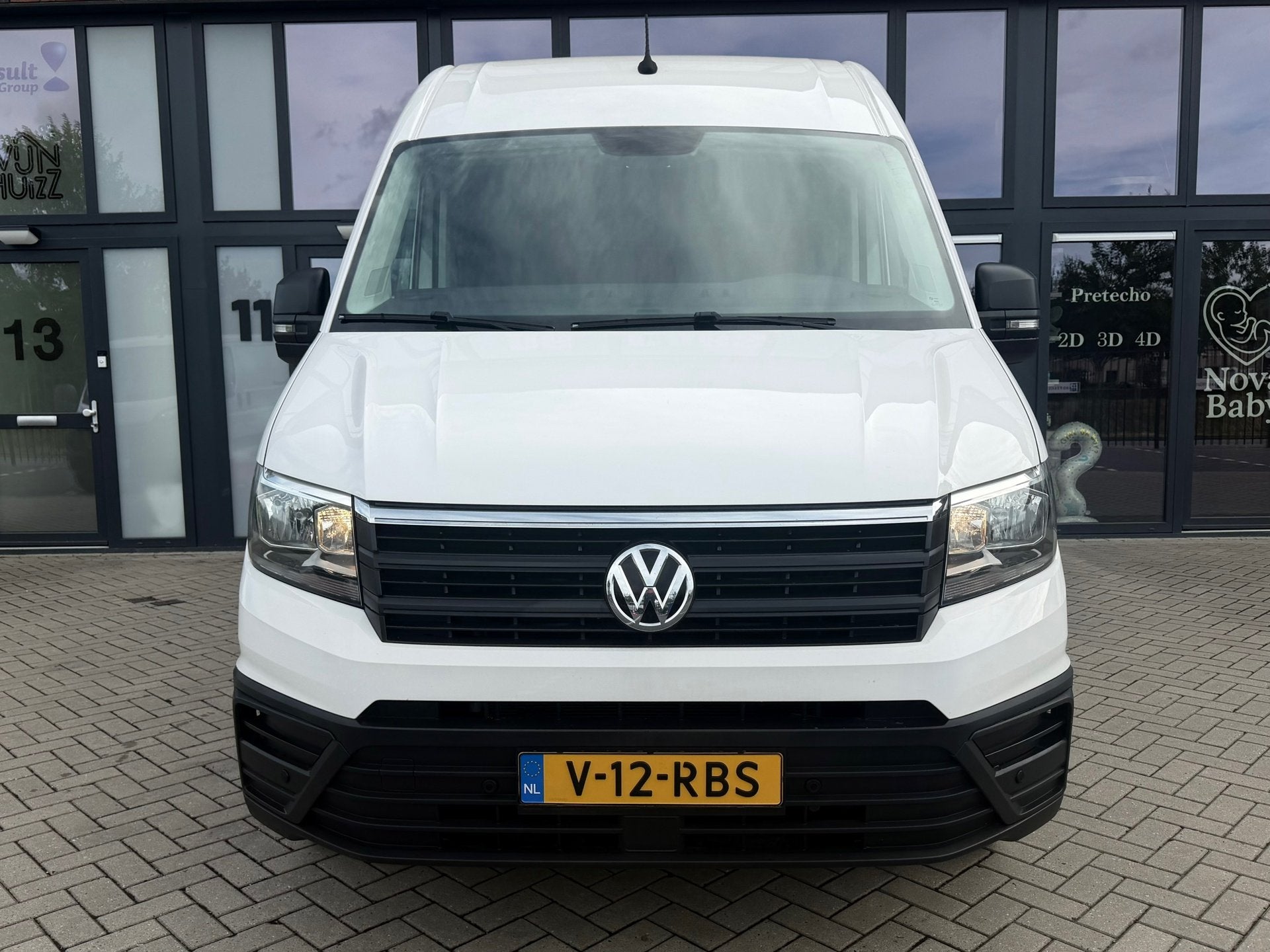 Volkswagen Crafter 35 2.0 TDI L3H3,Dubbel cabine 7 persoons,, Dealer onderhouden, Stof, Gebruikt, Zwart
