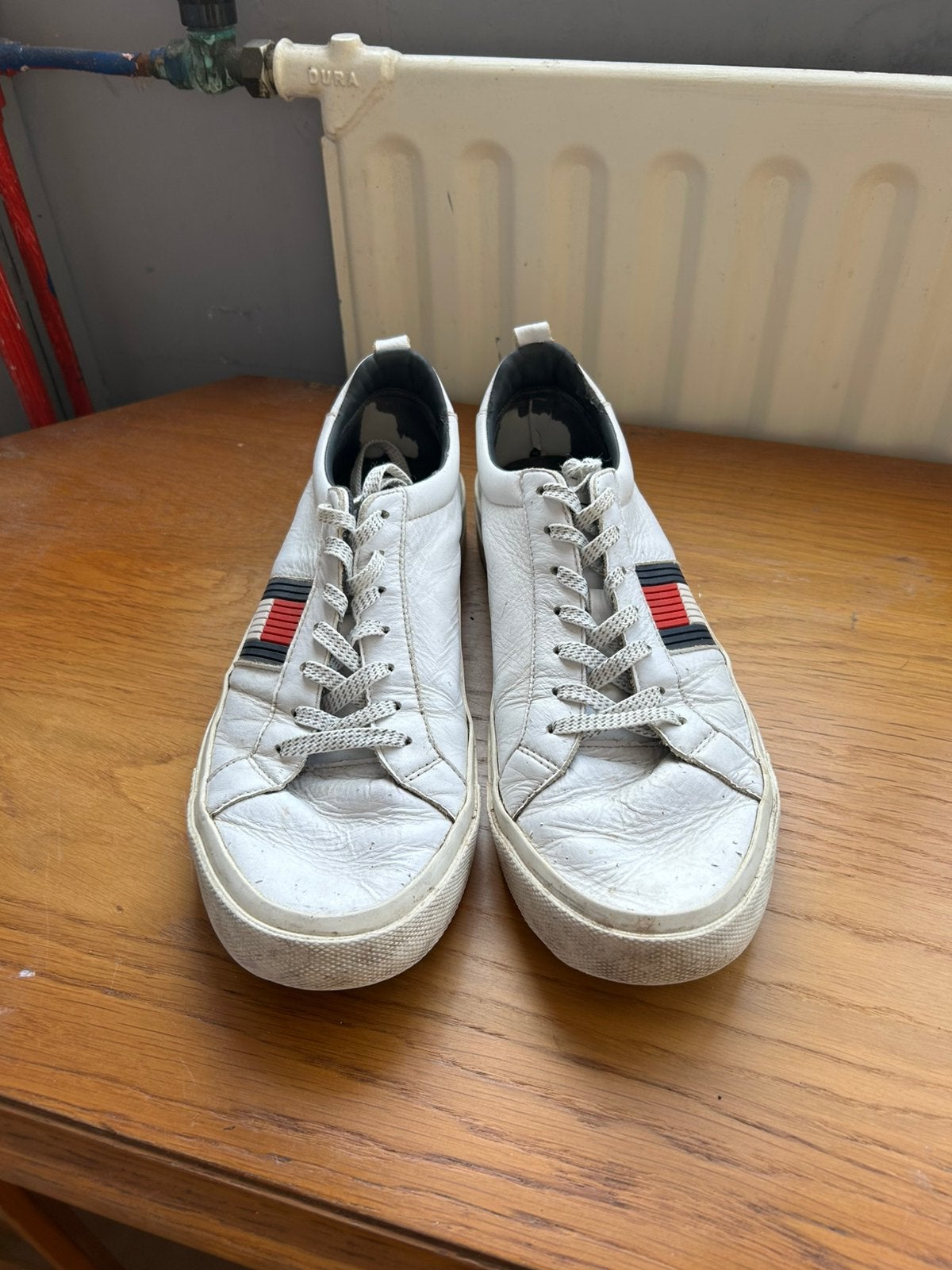 Tommy Hilfiger schoenen man, Wit, Ophalen of Verzenden, Gedragen, Veterschoenen
