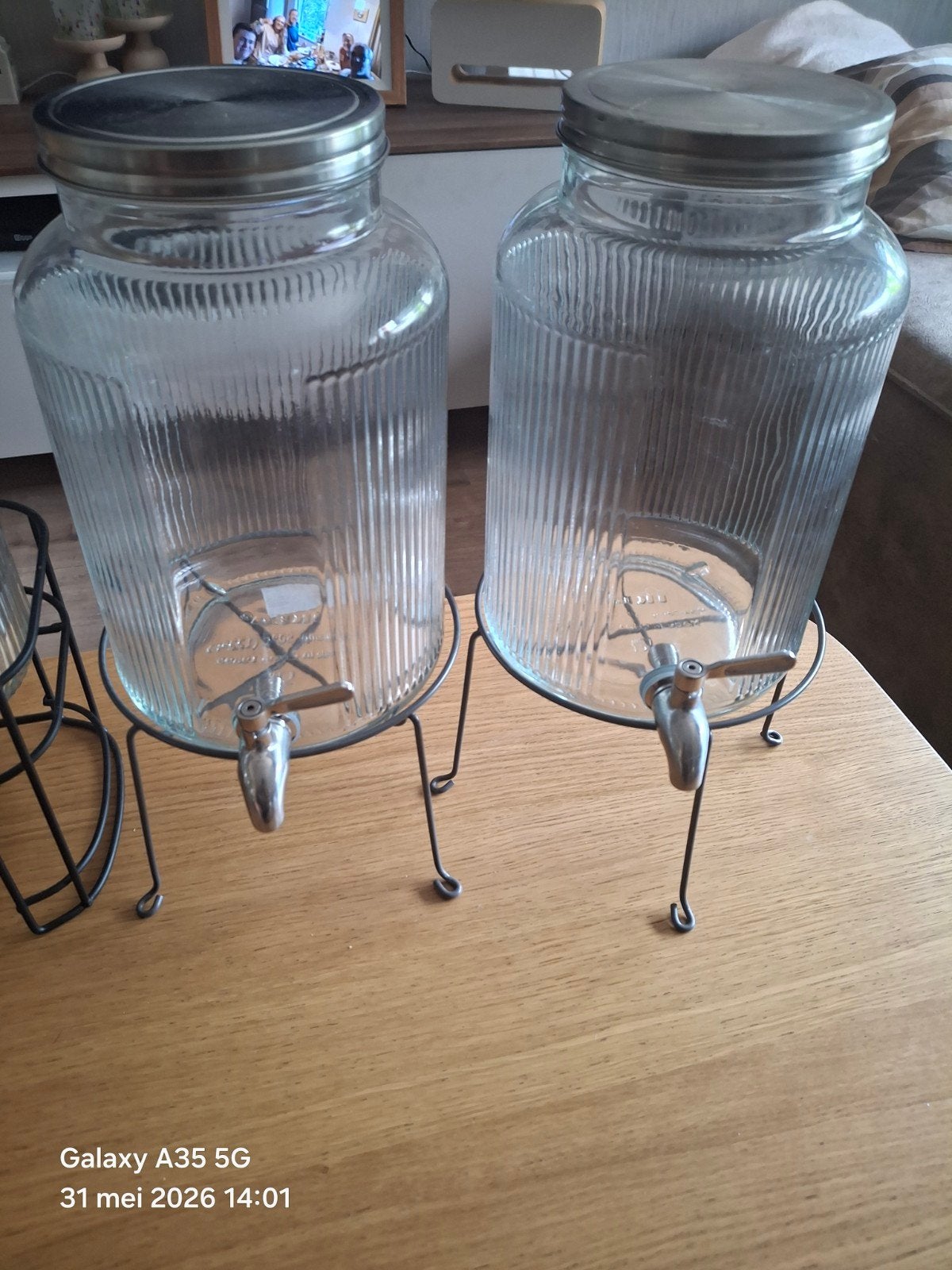 Glazen drankdispensers met tapkraan en standaard, Overige typen, Ophalen of Verzenden, Zo goed als nieuw, Glas