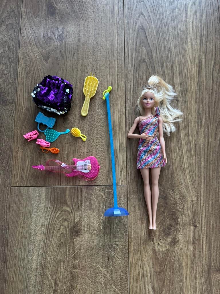 Mattel zingende barbie met echte muziek, Ophalen of Verzenden, Zo goed als nieuw