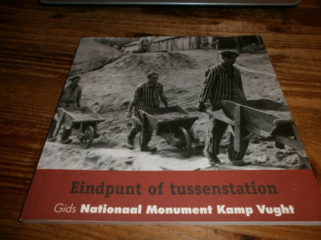 kamp vught eindpunt of tussenstation met fotos uit het kamp, Boeken, Ophalen of Verzenden, Tweede Wereldoorlog, Nieuw, Overige onderwerpen