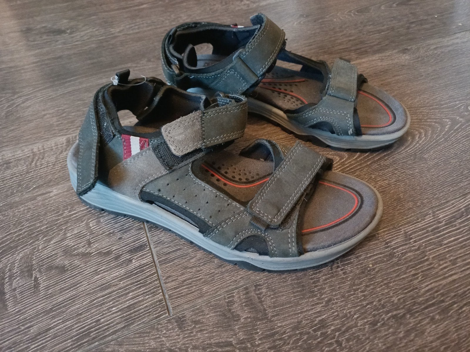 Comfortabele grijze sandalen, maat 40, Overige kleuren, Zo goed als nieuw, Sandalen of Muiltjes, Ophalen of Verzenden