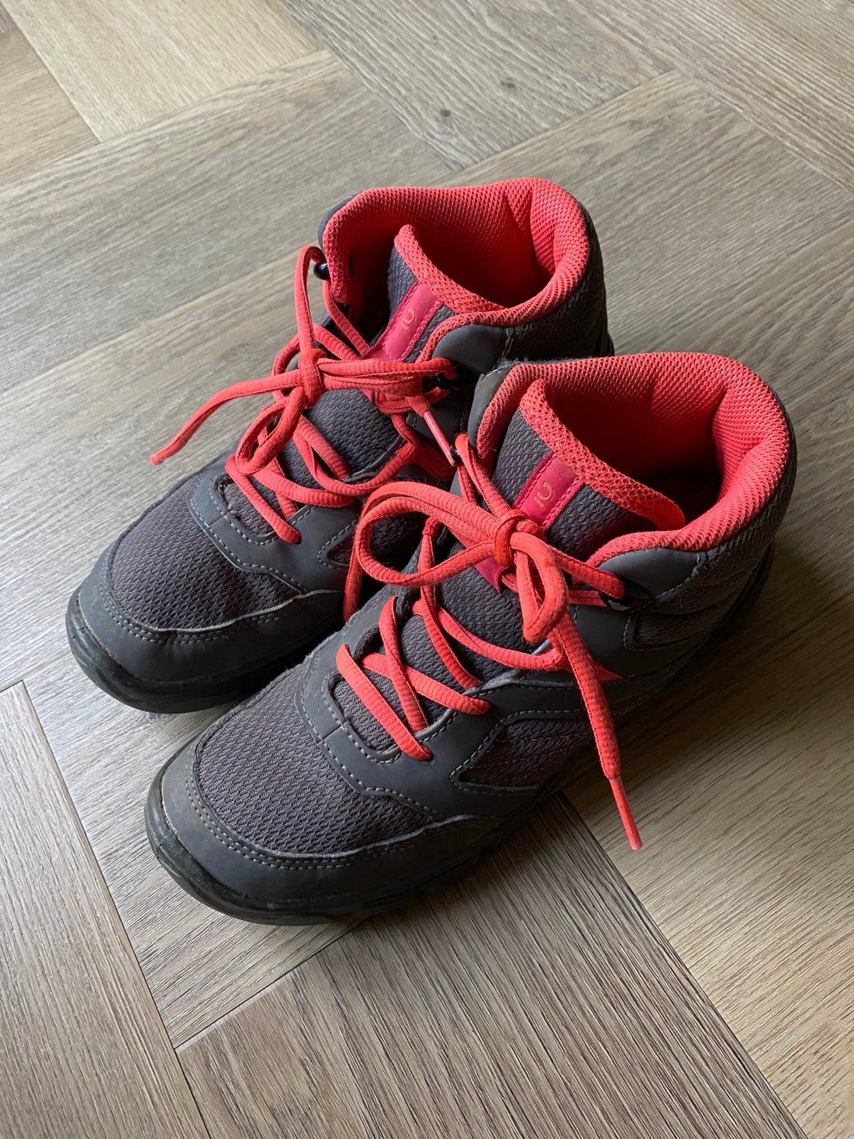 Quechua Bergwandelschoenen Maat 34/35 - Gebruikt, Goede Staa, Ophalen of Verzenden, Gebruikt, Schoenen