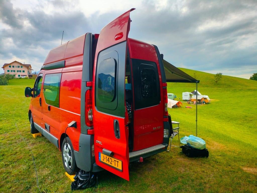 Buscamper Opel vivaro 25 CDTI, Caravans en Kamperen, Campers, Particulier, tot en met 2, Buscamper of Camperbus, Overige merken