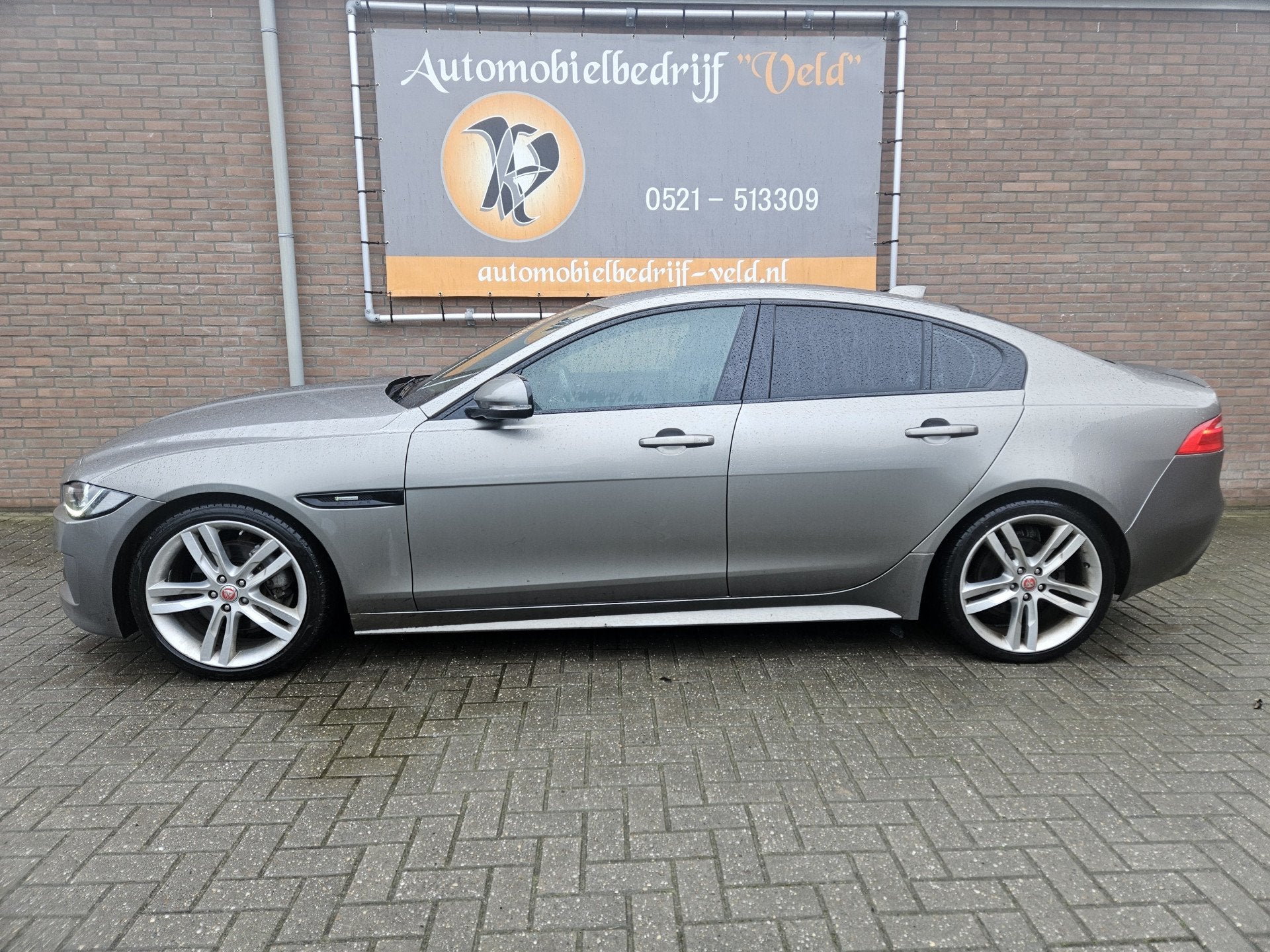 Jaguar XE 2.0 D Portfolio (bj 2018, automaat), Auto's, Automaat, Achterwielaandrijving, Origineel Nederlands, Diesel