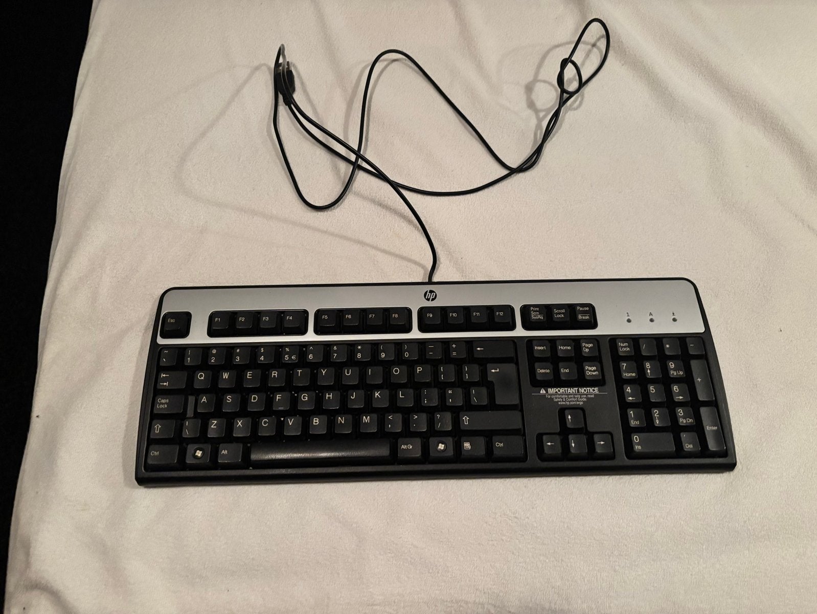 HP Bedraad Toetsenbord - Qwerty Layout, Gebruikt, Ophalen of Verzenden, Qwerty, Numeriek gedeelte