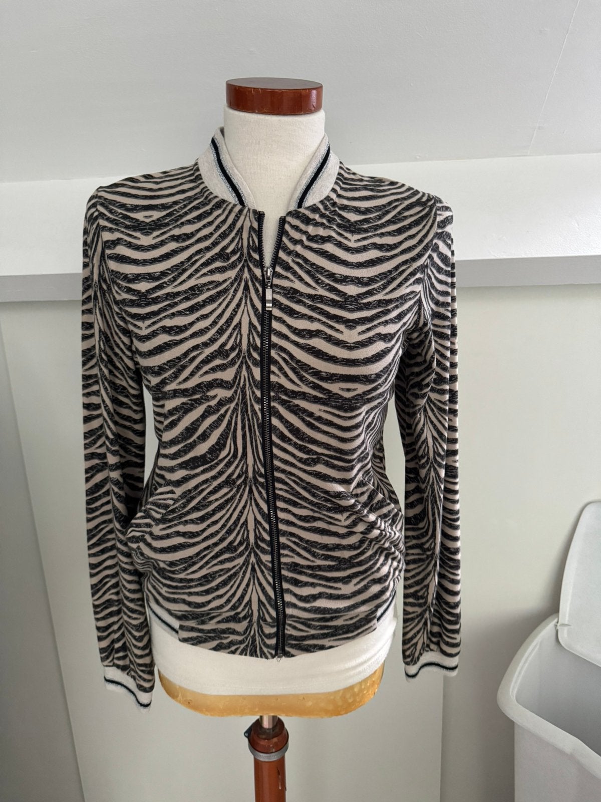 Vest/jasje Donna Dura, Ophalen of Verzenden, Zo goed als nieuw, Maat 36 (S), Beige