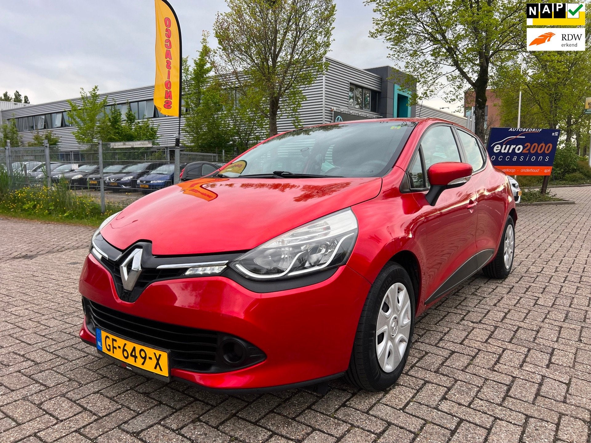 Renault Clio 1.5 dCi ECO Expression - Airco - Cruise - 5 Drs, Auto's, Voorwielaandrijving, Gebruikt, 4 cilinders, 96 €/maand